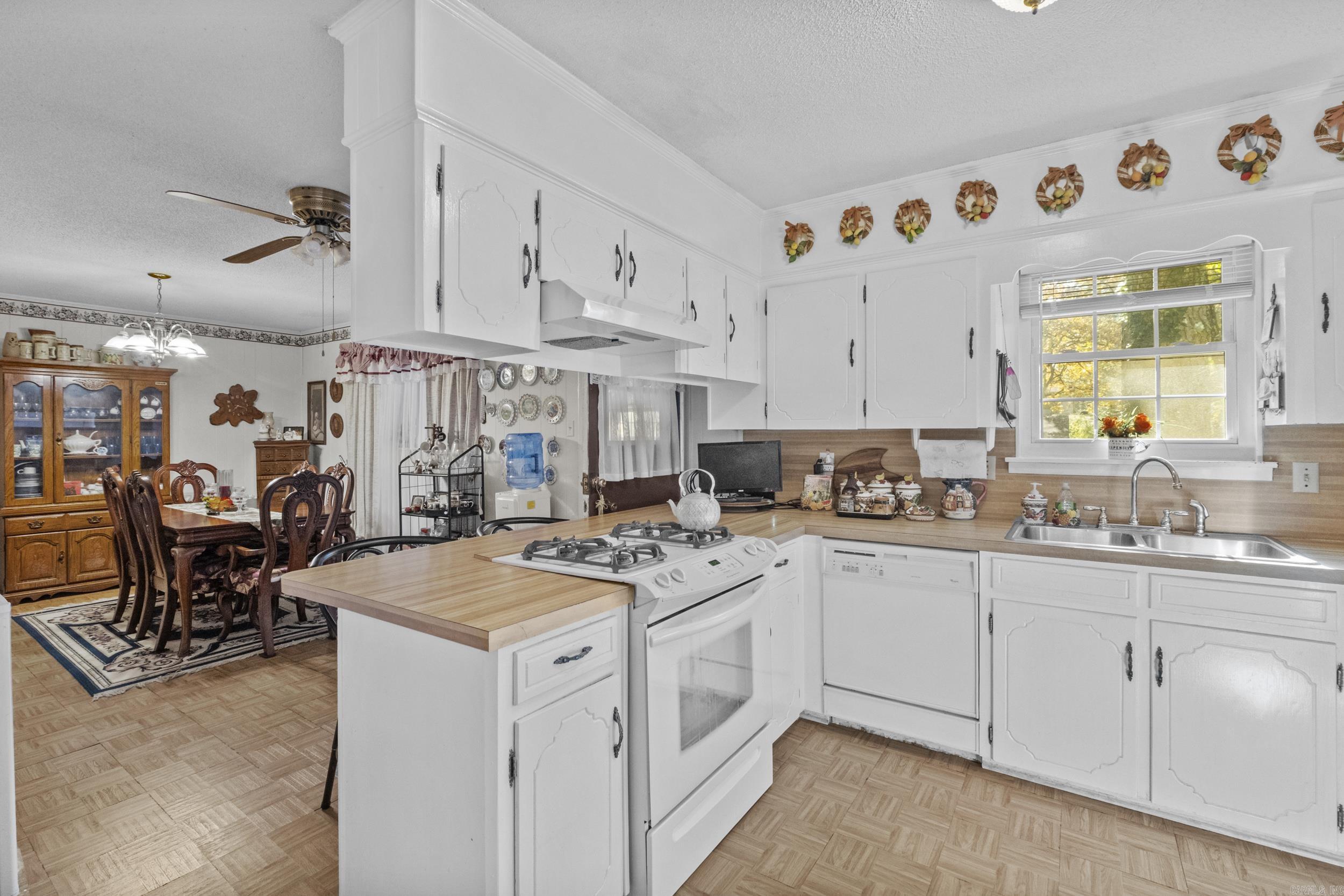 7001 Archwood Dr  Little Rock, AR