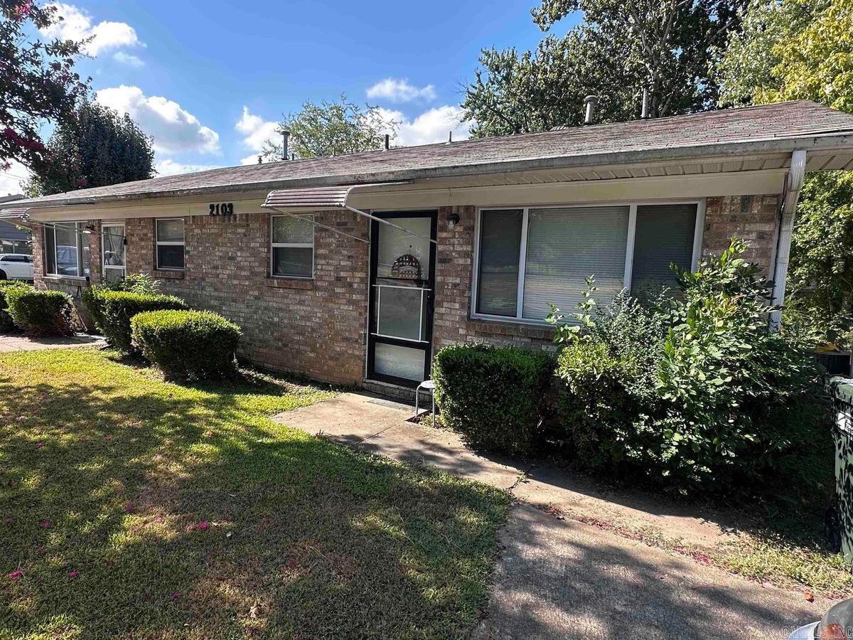 2103 Tyler  Conway, AR