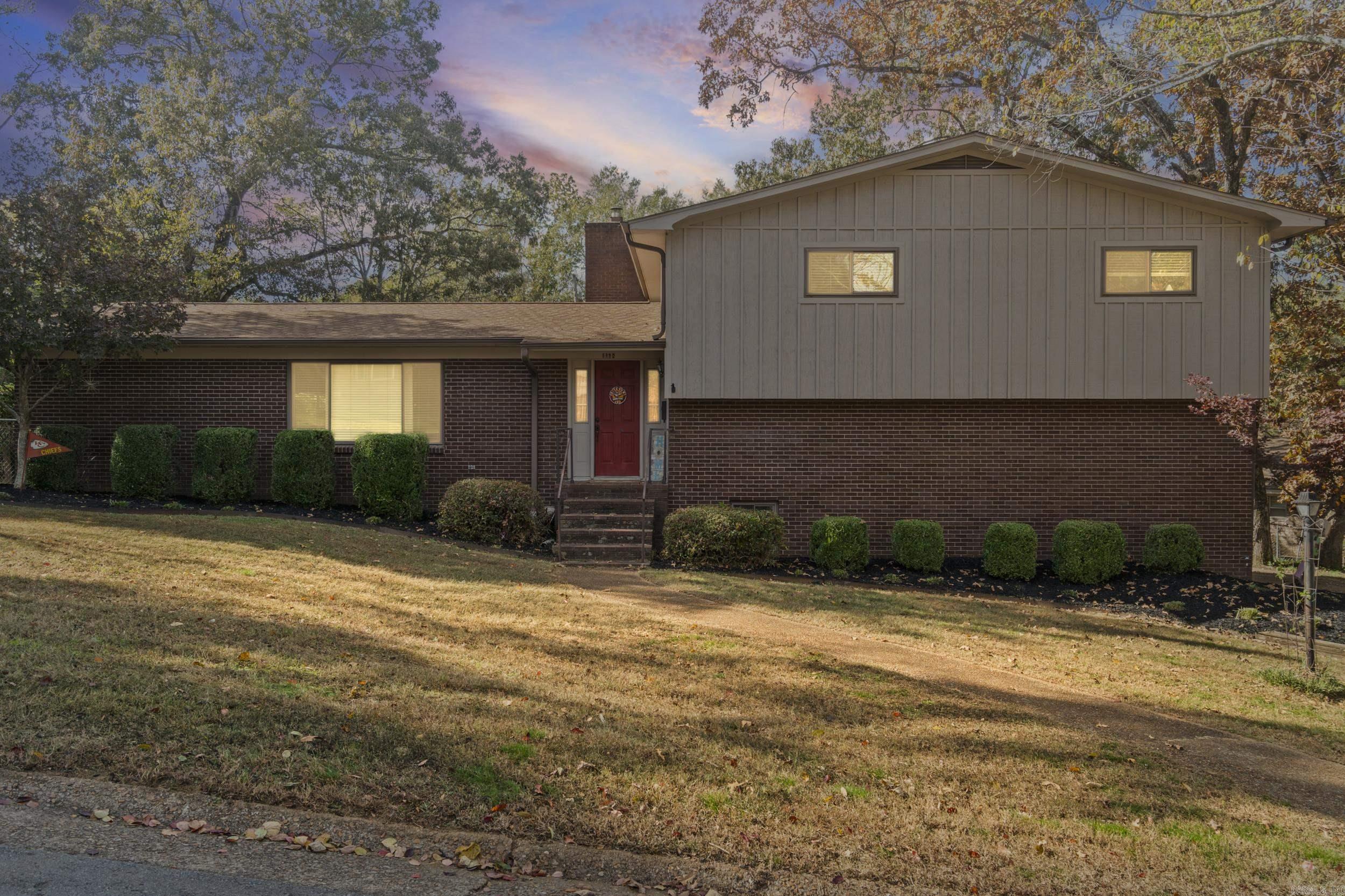 1108 Dobbins  Searcy, AR