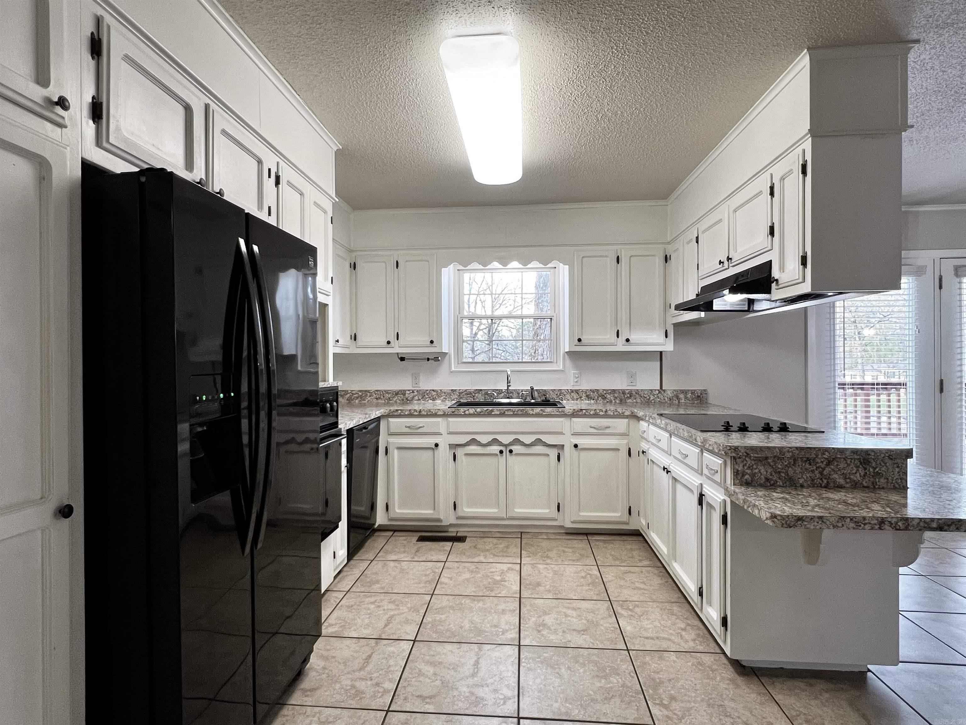 895 Marion Anderson  Hot Springs, AR