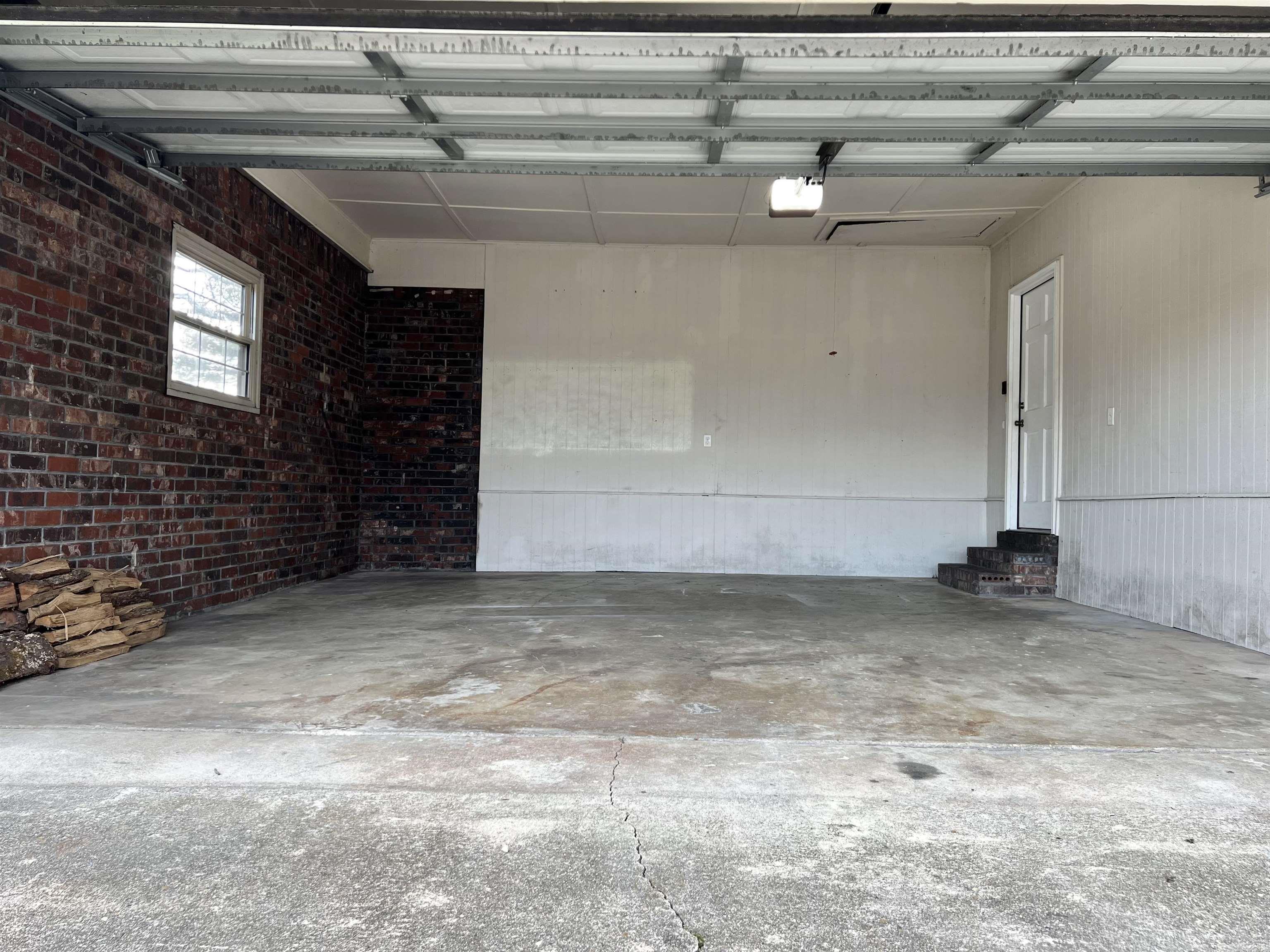 895 Marion Anderson  Hot Springs, AR