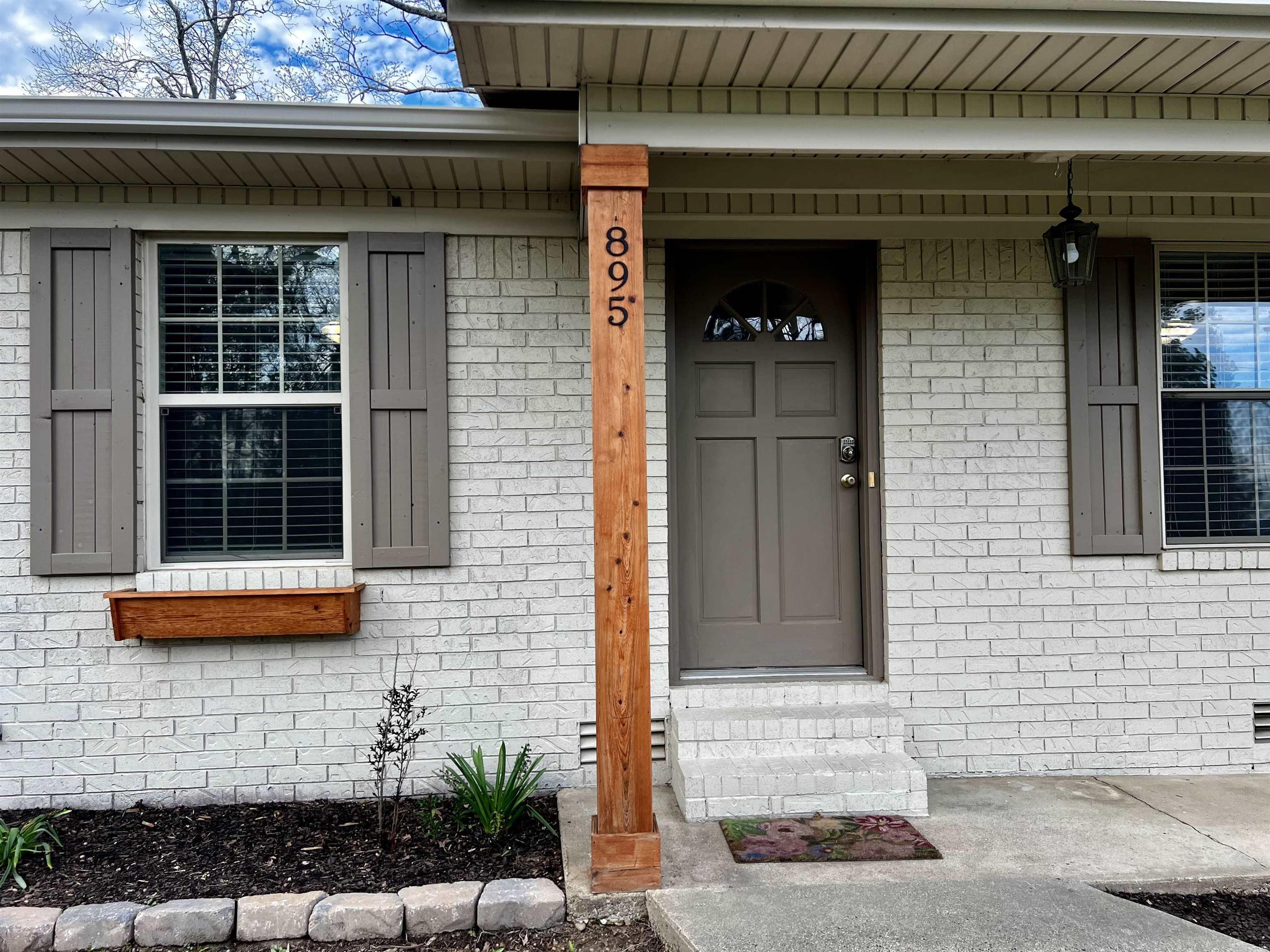 895 Marion Anderson  Hot Springs, AR