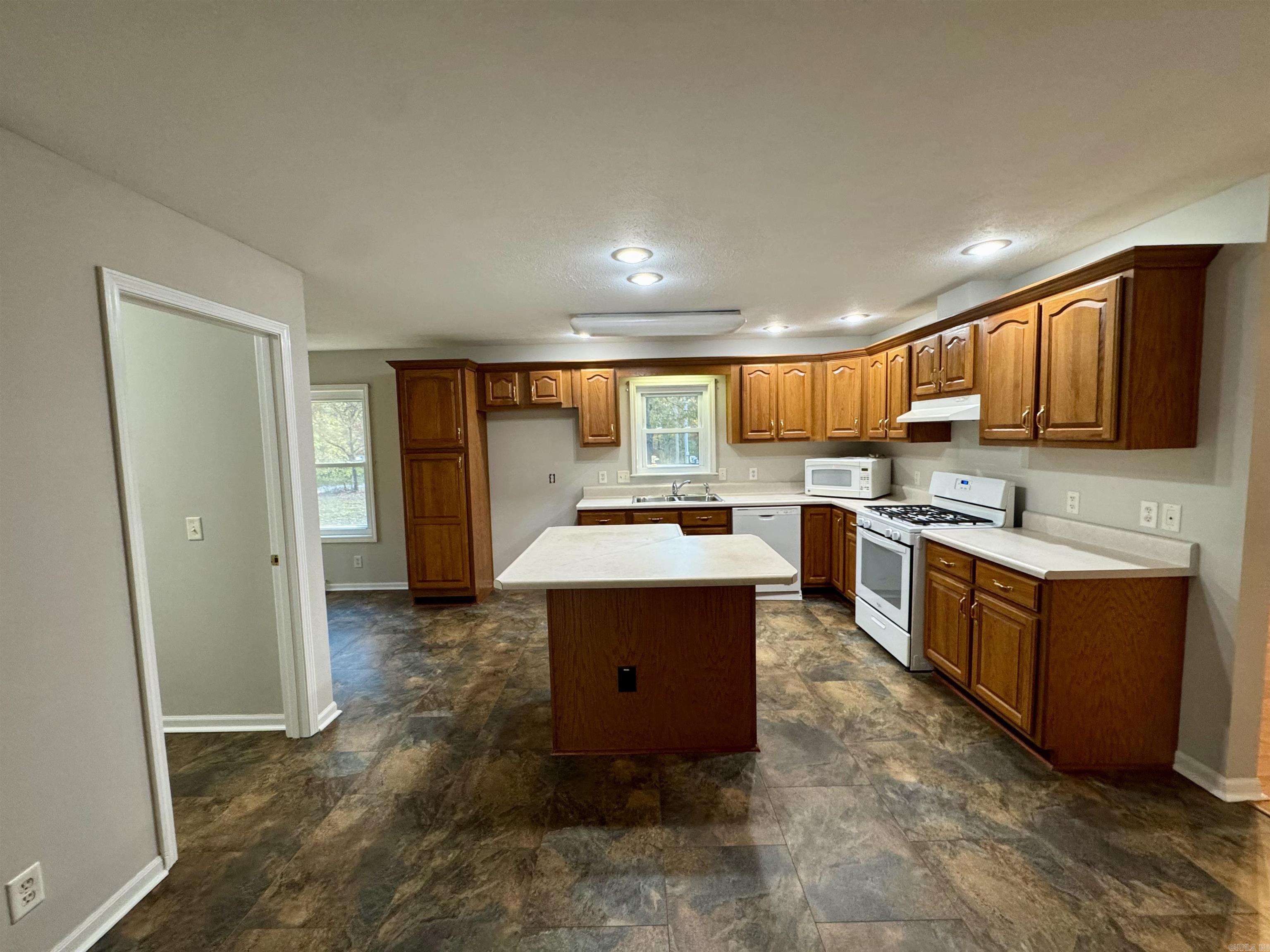 8527 Kristen  Mabelvale, AR