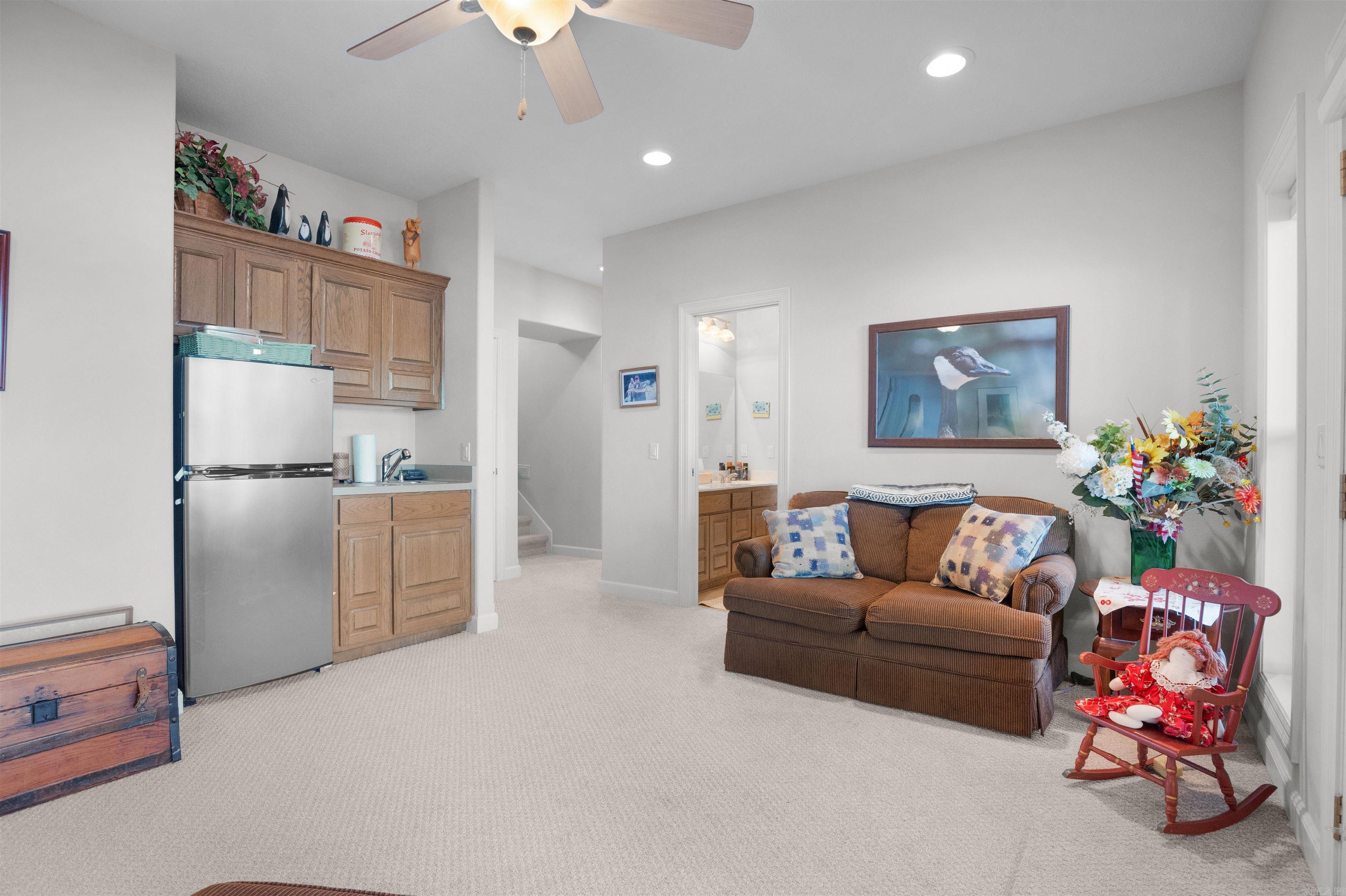 5 Gandia  Hot Springs Village, AR