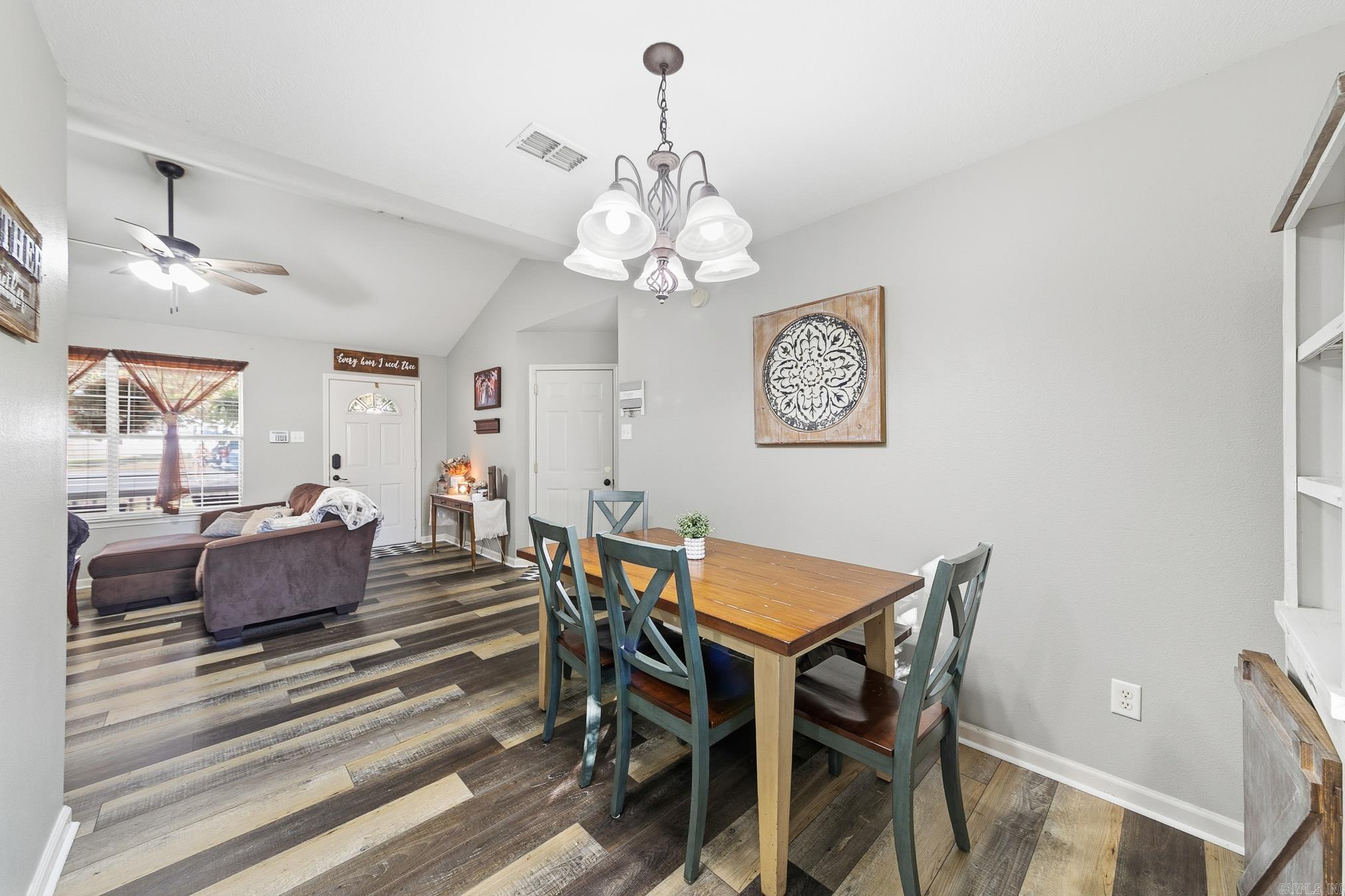 25 Windwood Cv Cove Ward, AR 72176