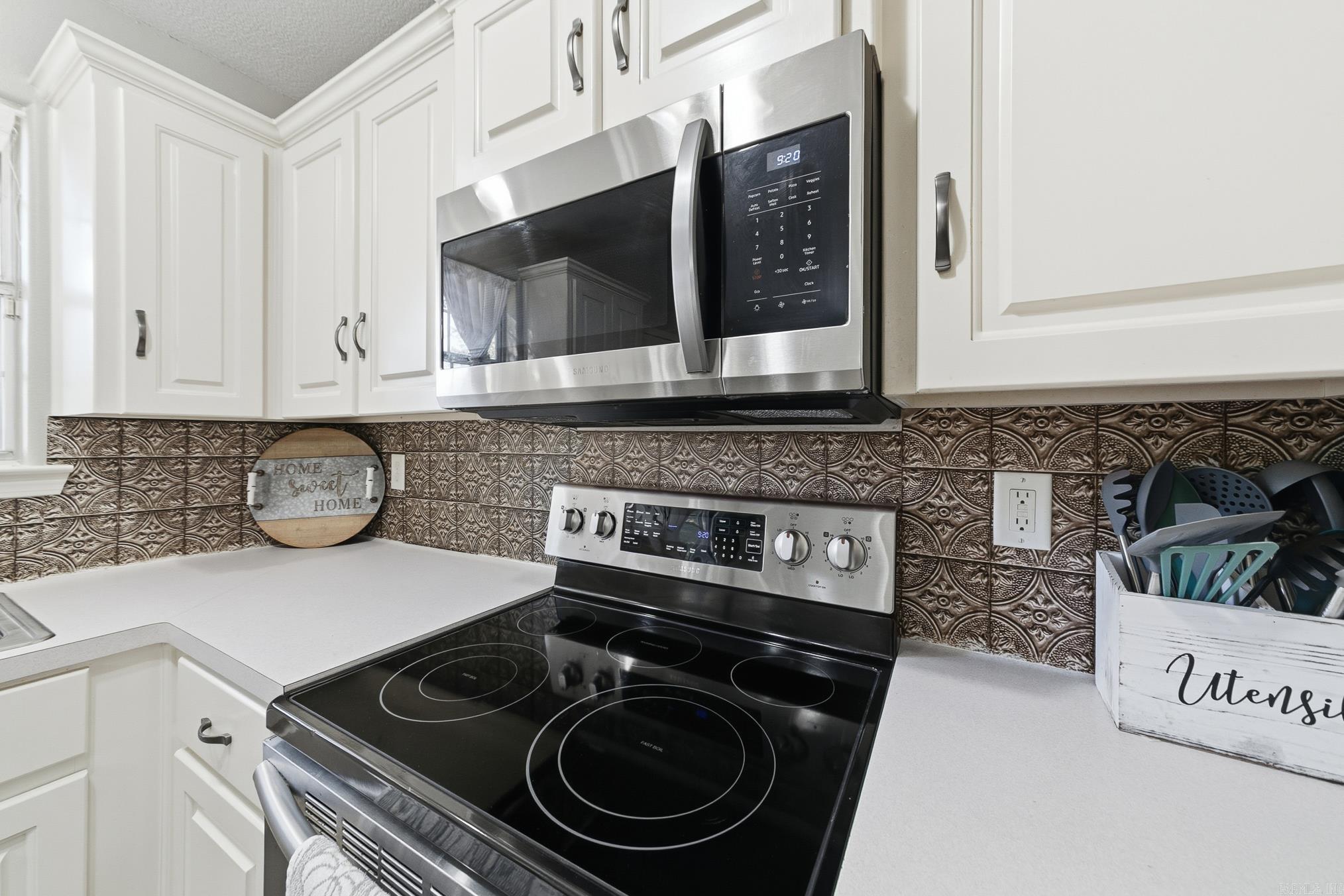 25 Windwood Cv Cove Ward, AR 72176