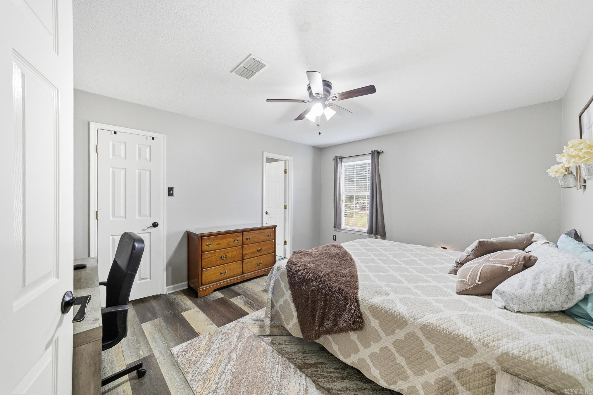 25 Windwood Cv Cove Ward, AR 72176