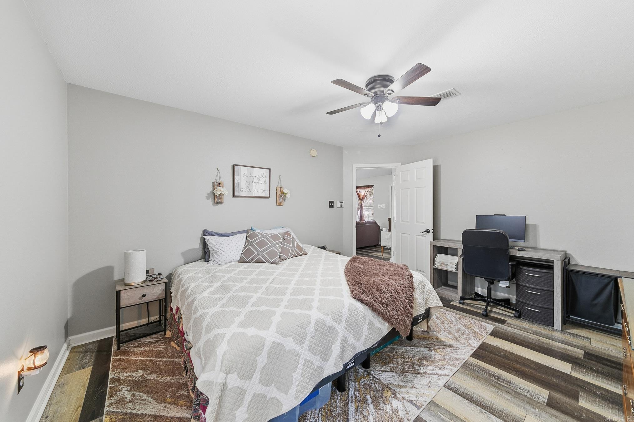 25 Windwood Cv Cove Ward, AR 72176