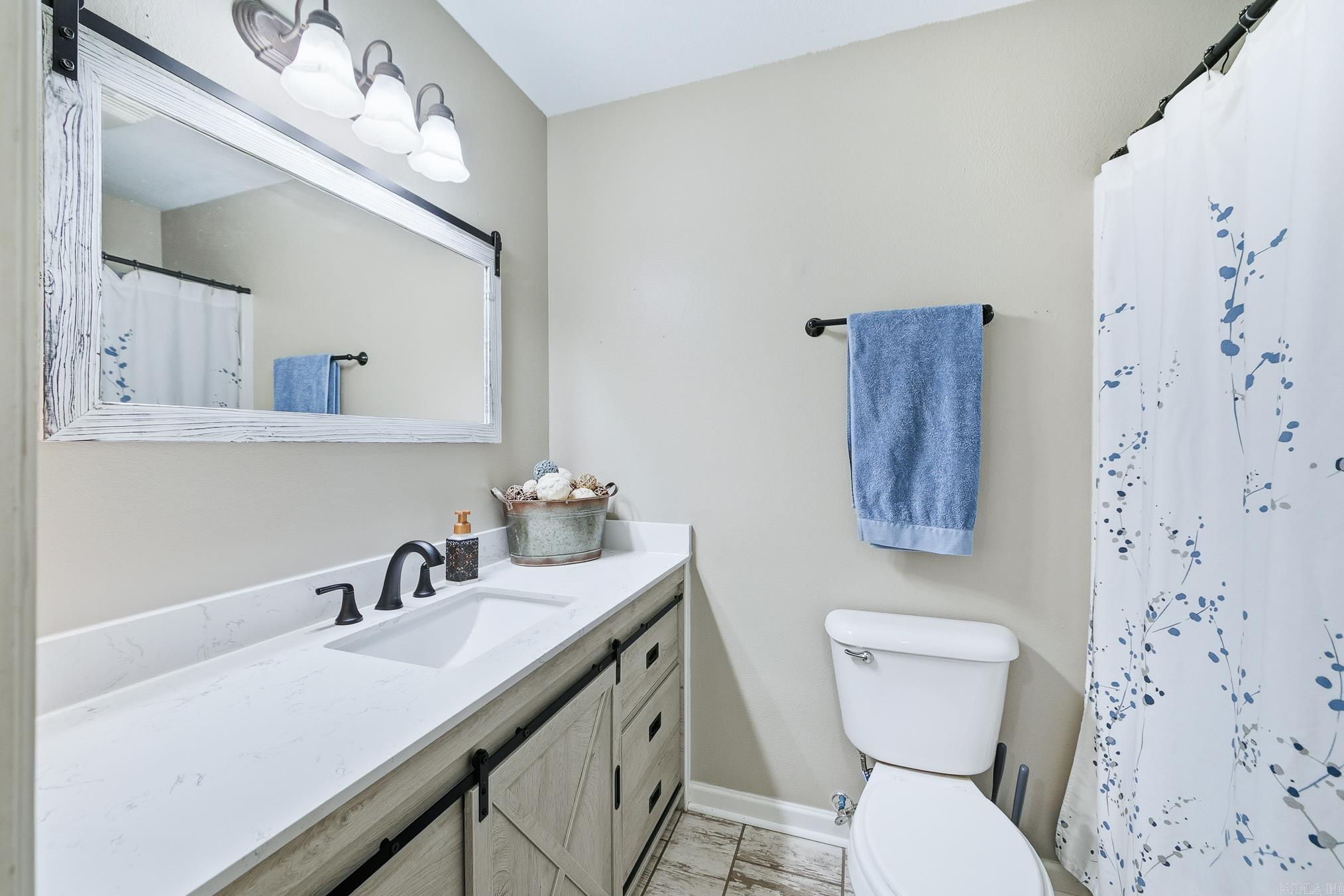 25 Windwood Cv Cove Ward, AR 72176