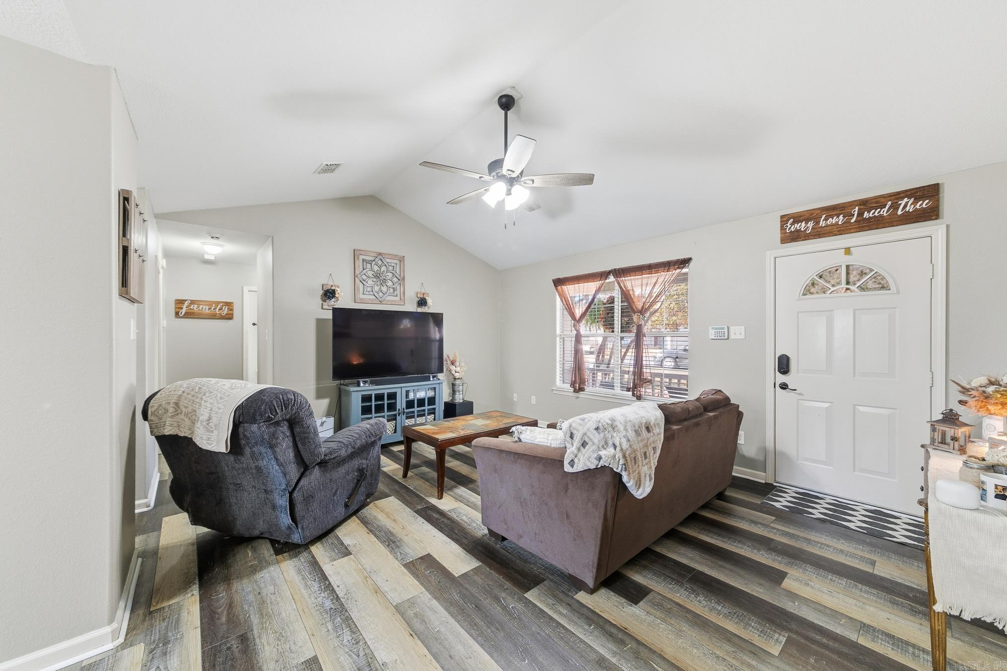 25 Windwood Cv Cove Ward, AR 72176