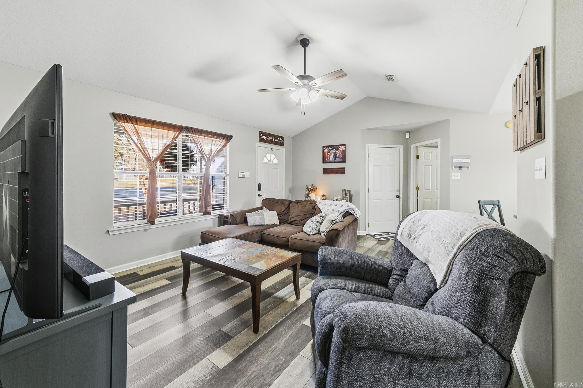 25 Windwood Cv Cove Ward, AR 72176