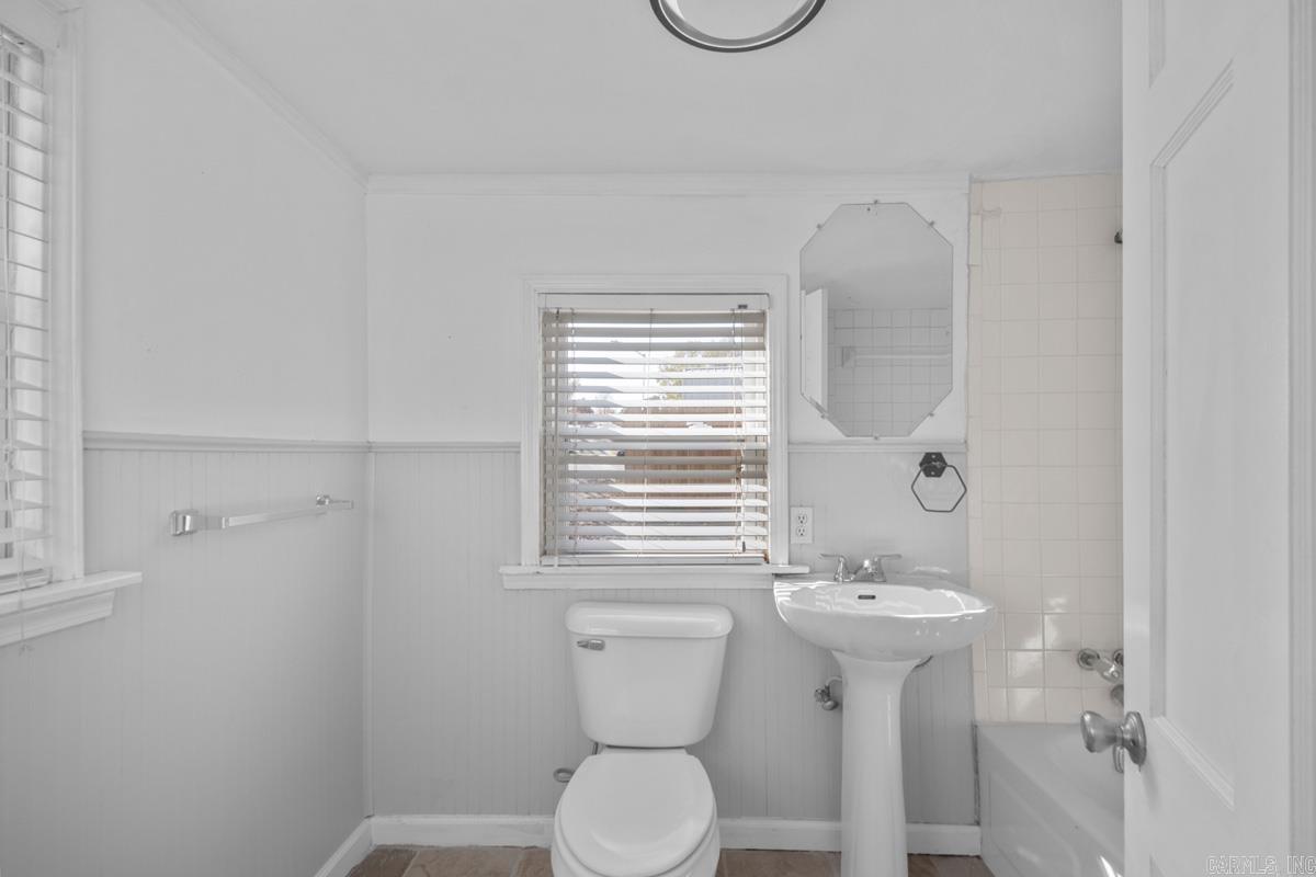 4201 N Cypress  North Little Rock, AR