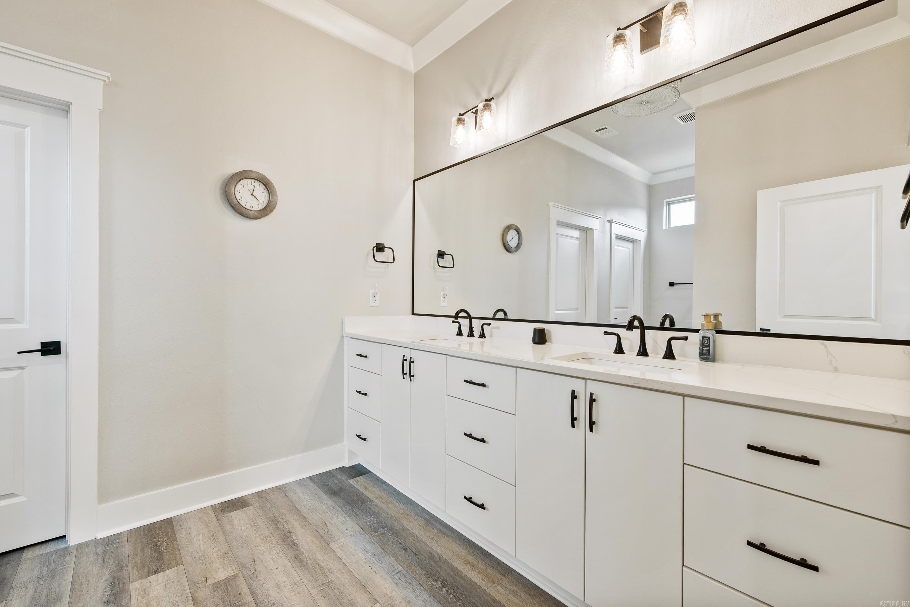 1129 Essex  Benton, AR