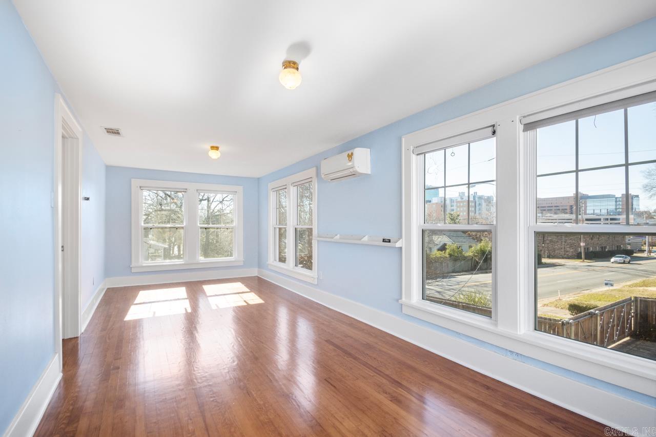 100 Colonial  Little Rock, AR