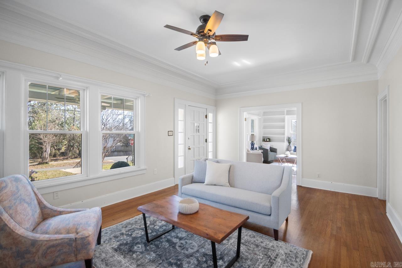 100 Colonial  Little Rock, AR