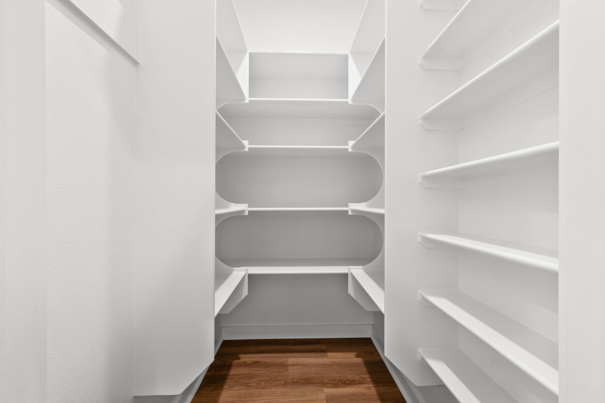 81 Lewis  Greenbrier, AR