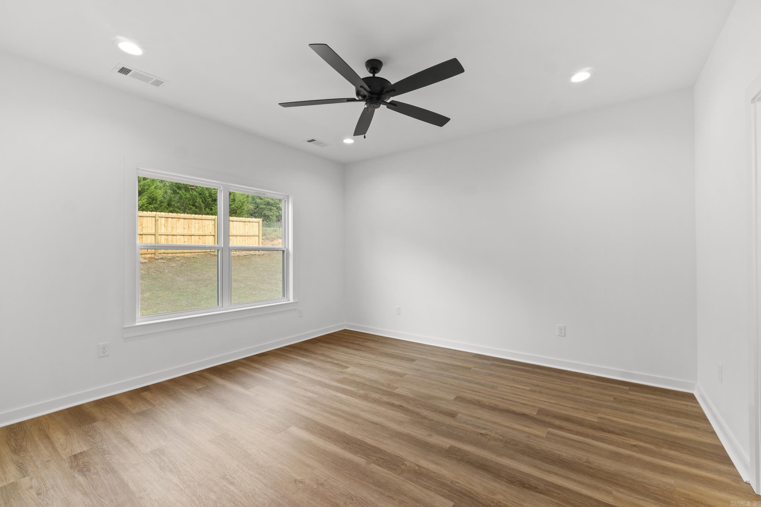 81 Lewis  Greenbrier, AR