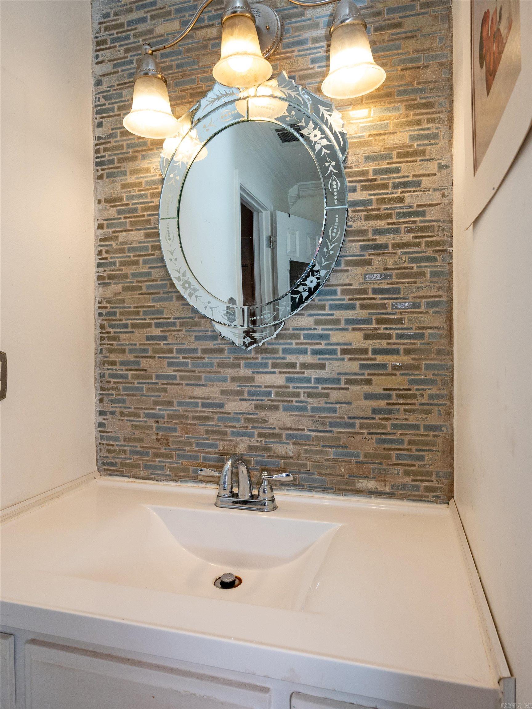 6401 Lakewood  Jacksonville, AR