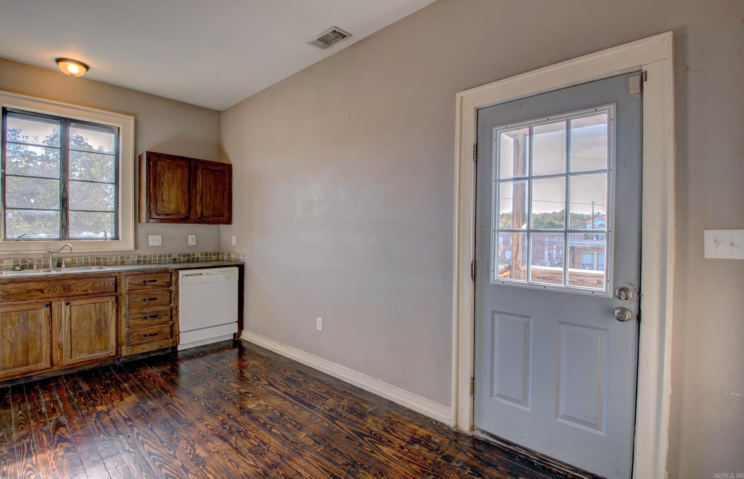 1920 S Scott  Little Rock, AR