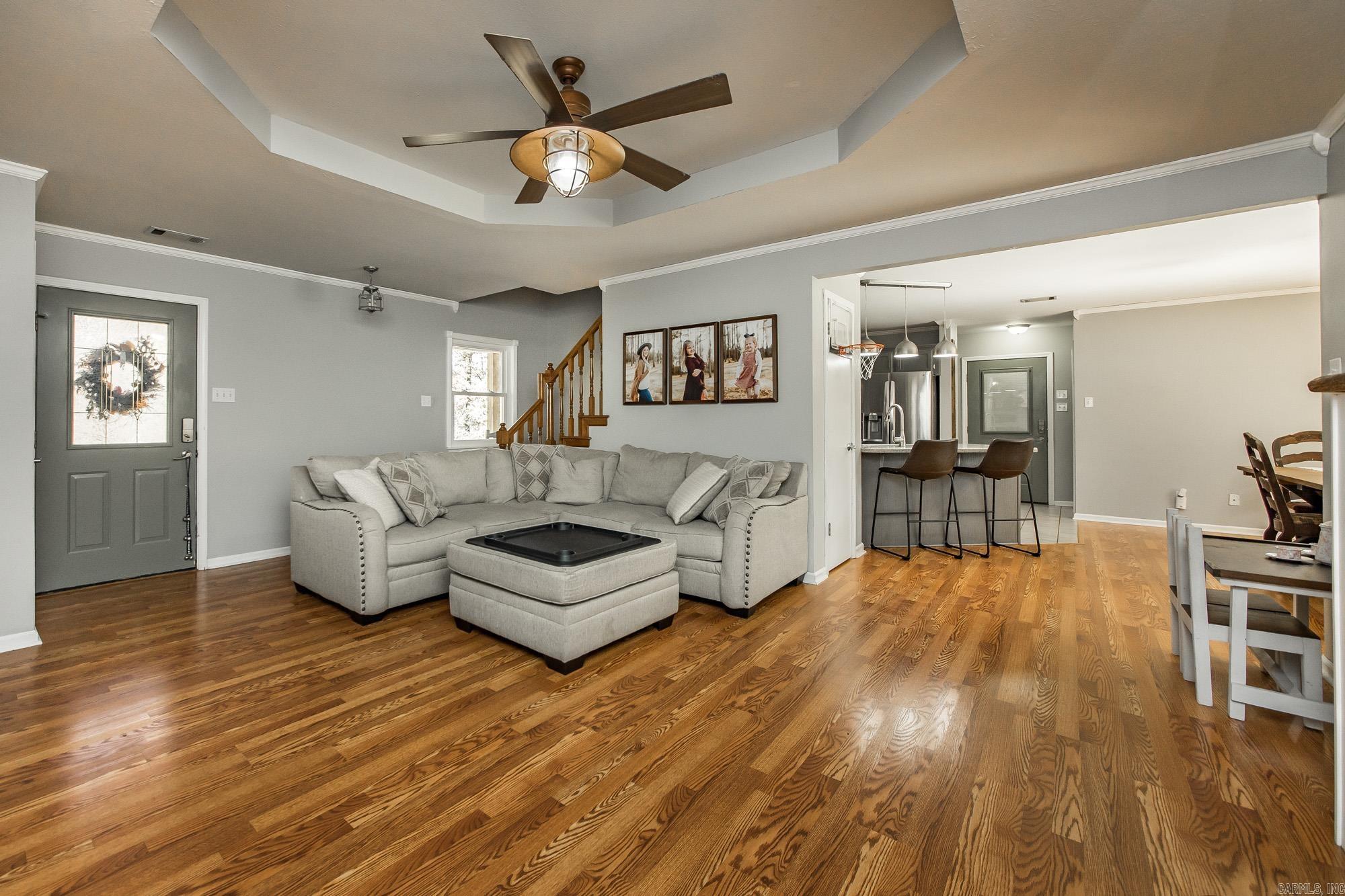 917 Lewisburg  Austin, AR