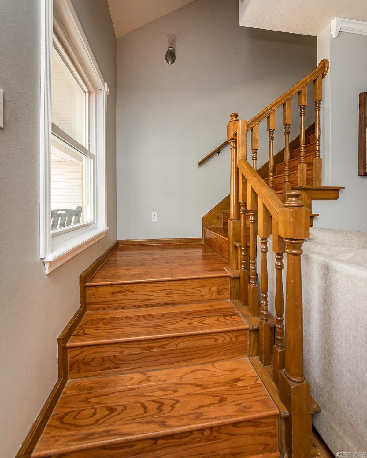 917 Lewisburg  Austin, AR