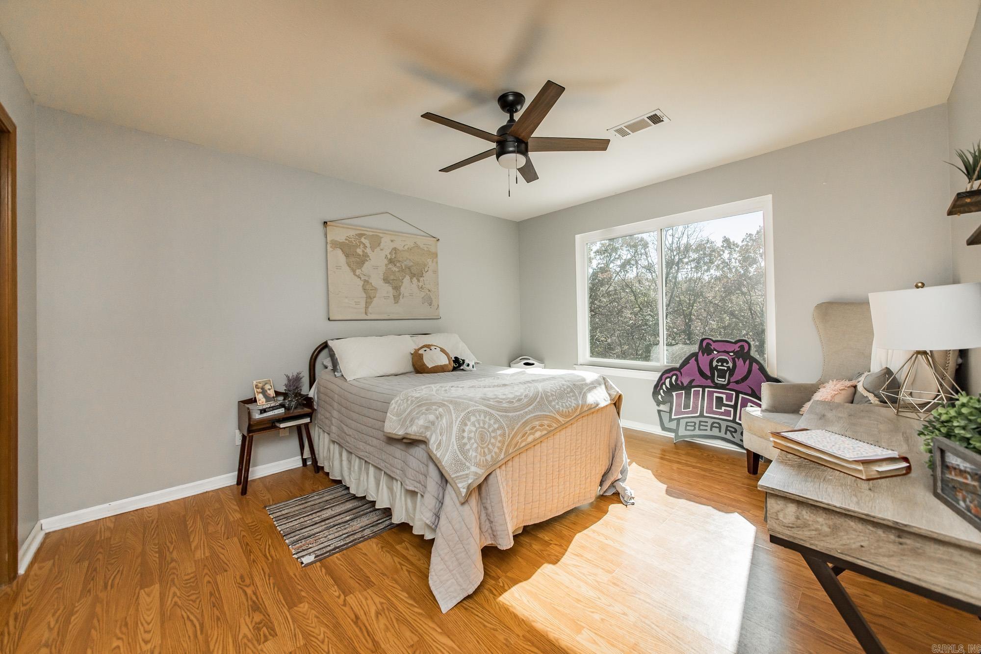 917 Lewisburg  Austin, AR