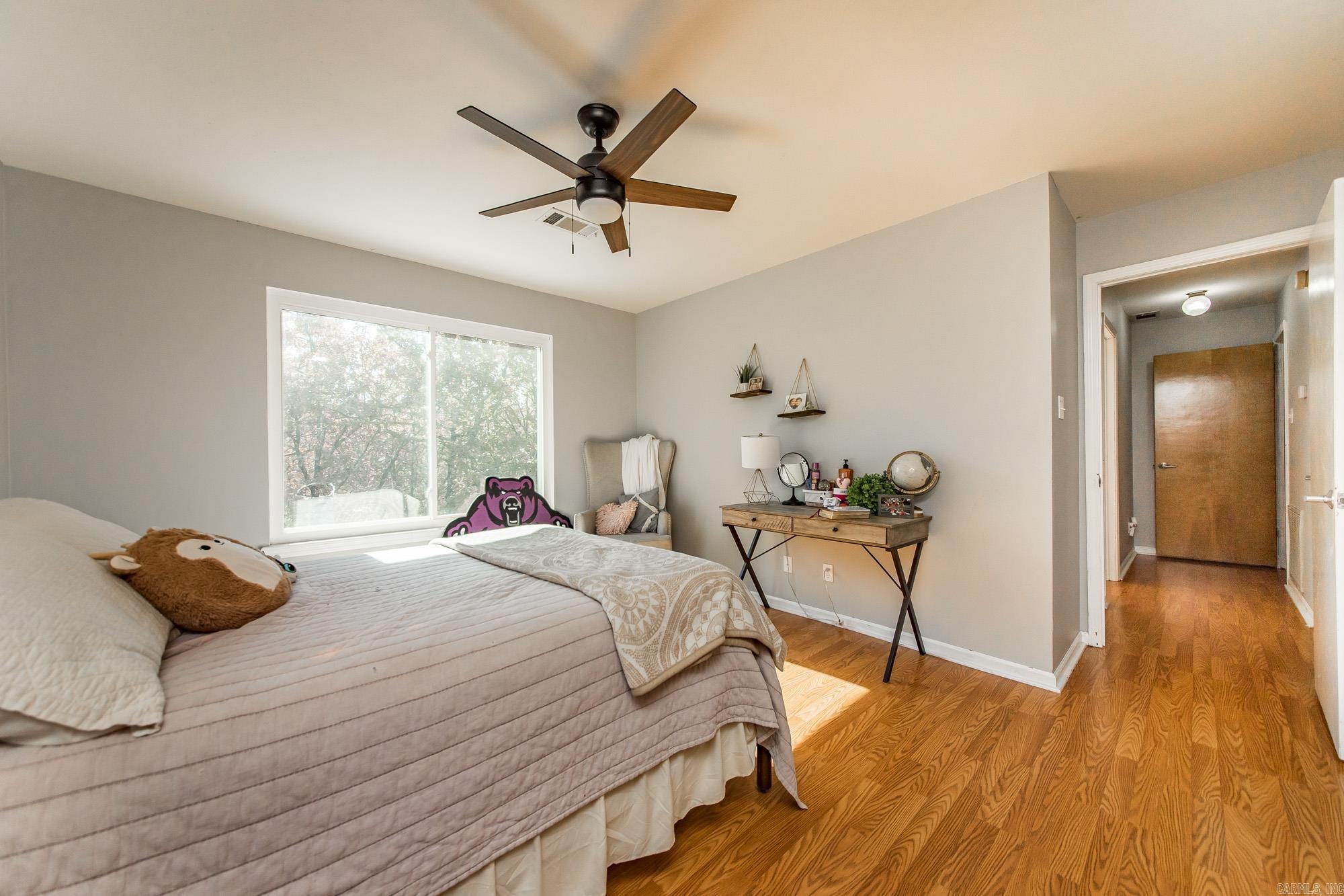 917 Lewisburg  Austin, AR