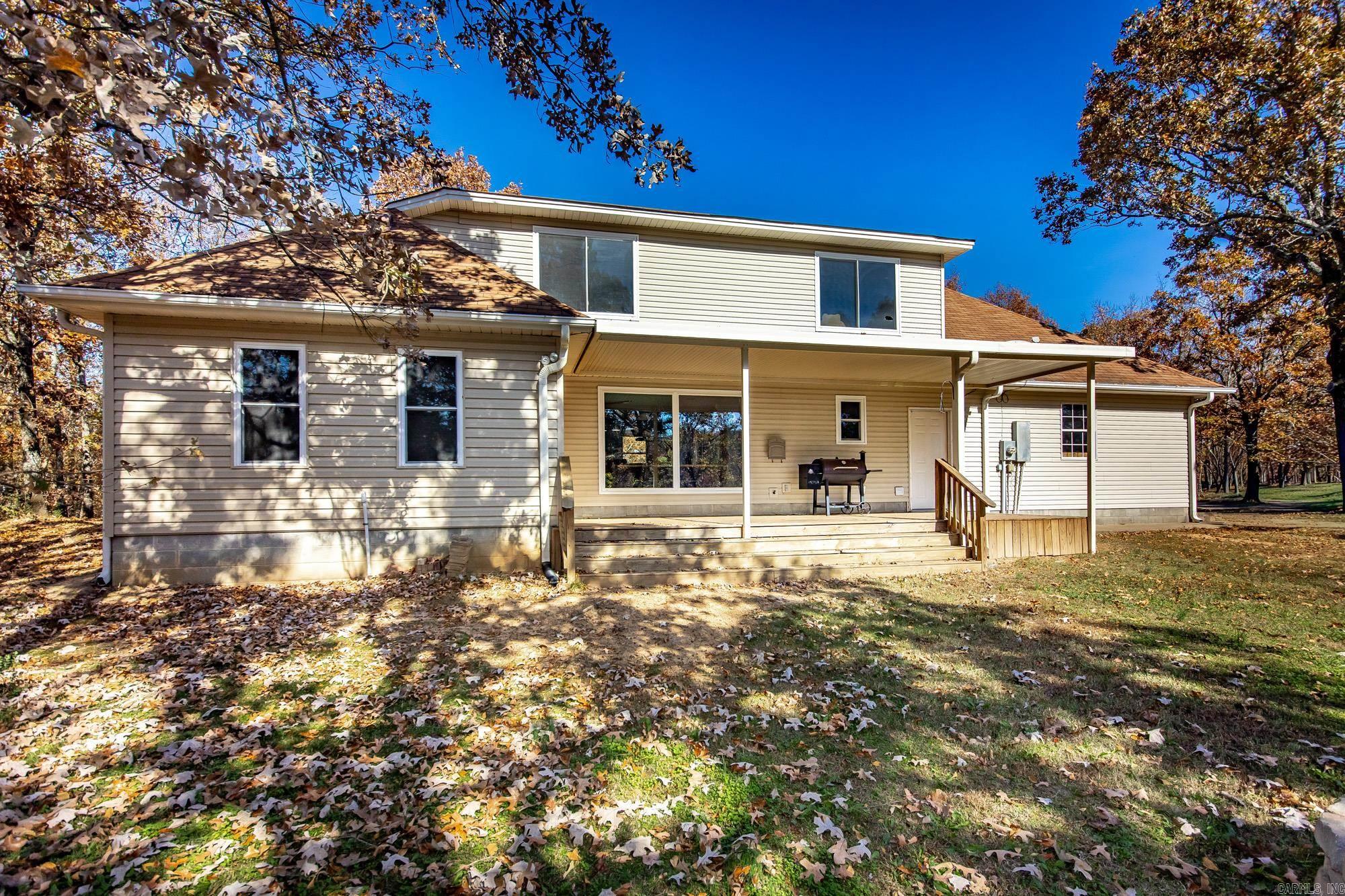 917 Lewisburg  Austin, AR