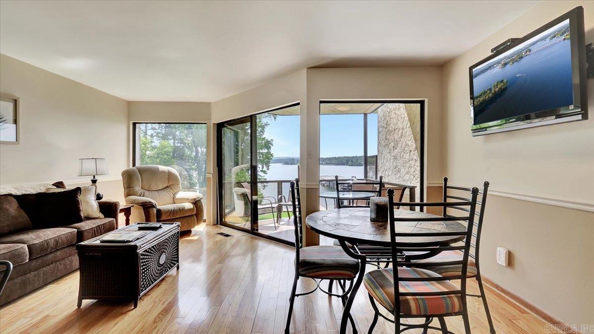 270 Lake Hamilton  Hot Springs, AR