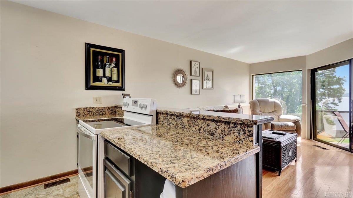 270 Lake Hamilton  Hot Springs, AR