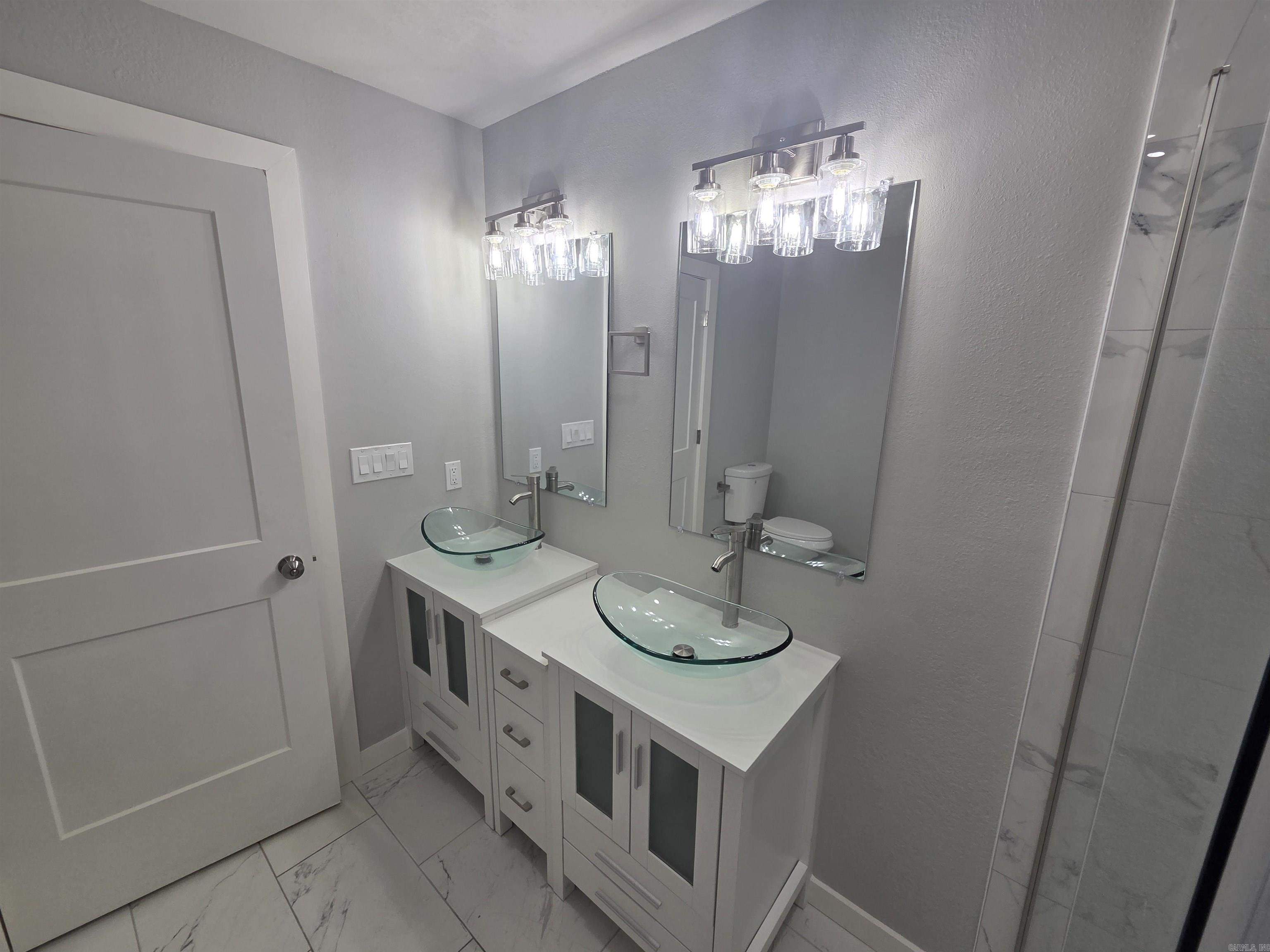 2411 S Schiller  Little Rock, AR