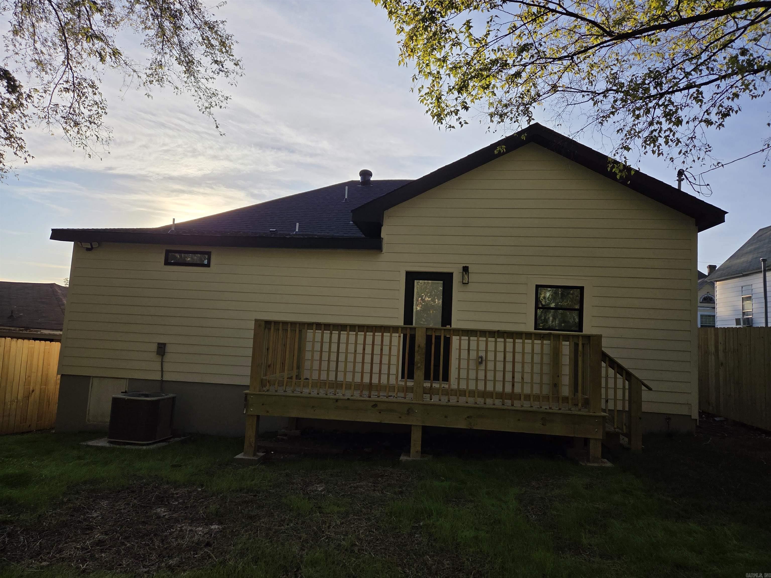 2411 S Schiller  Little Rock, AR