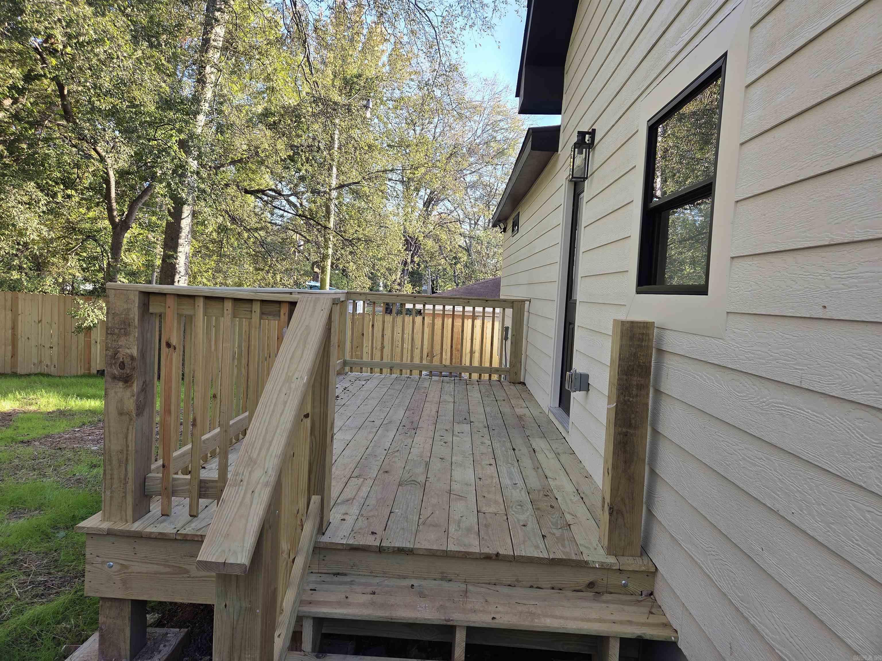 2411 S Schiller  Little Rock, AR