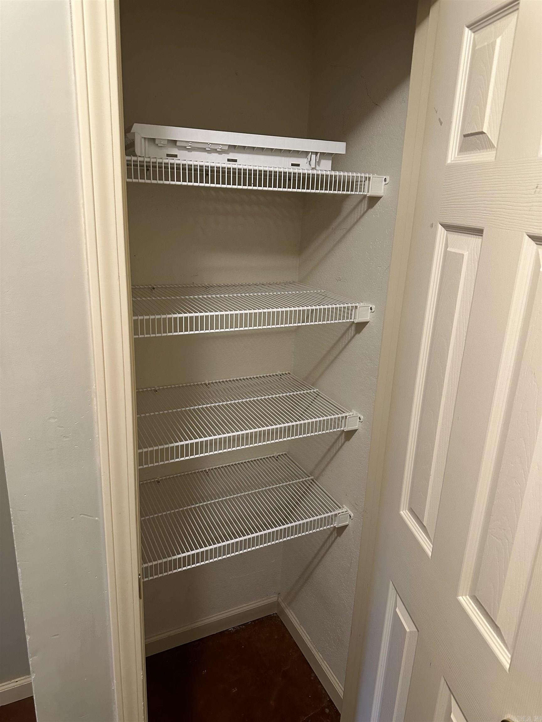 1700 Pineview  Jonesboro, AR