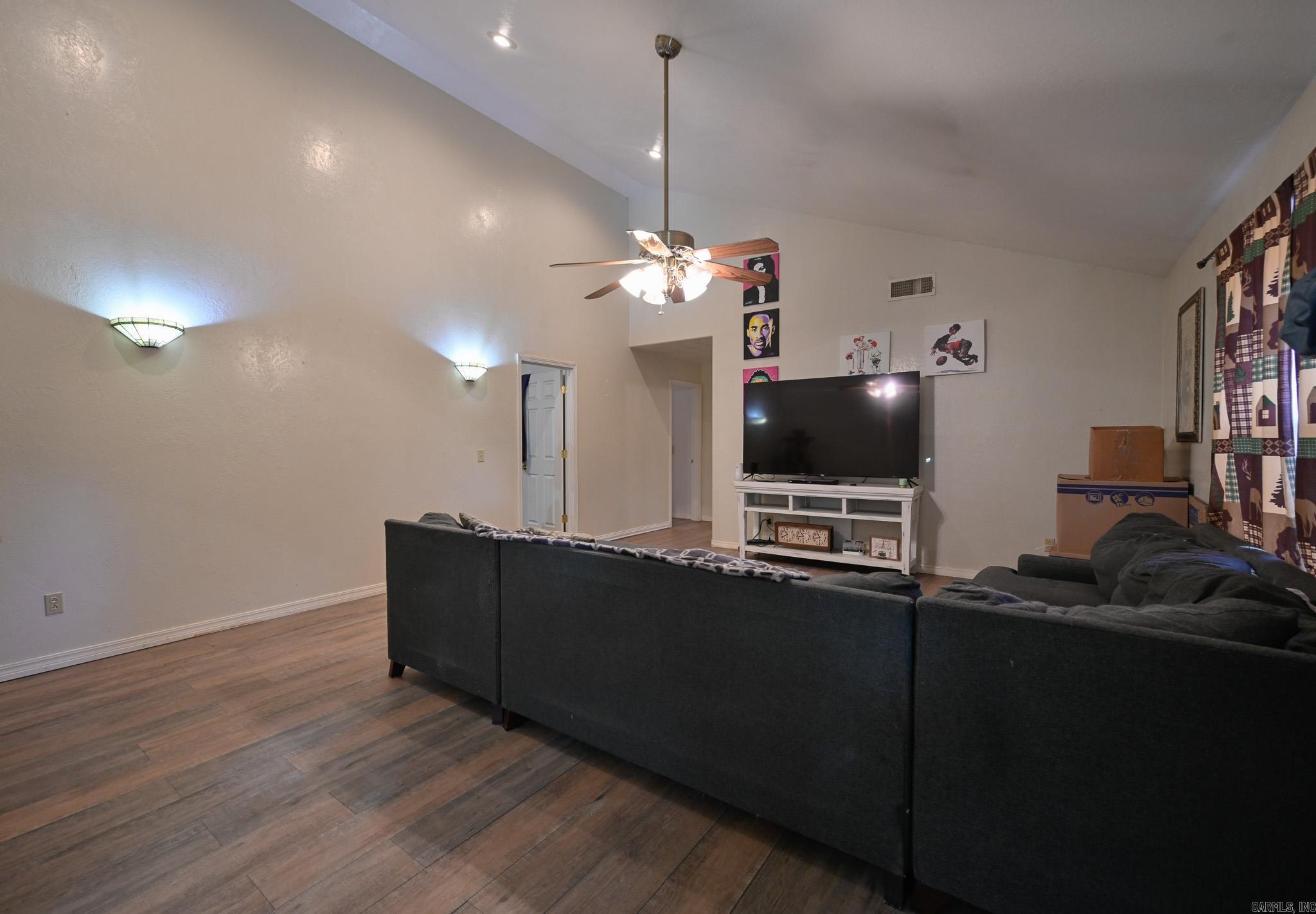 211 Simolin Lane  Mena, AR