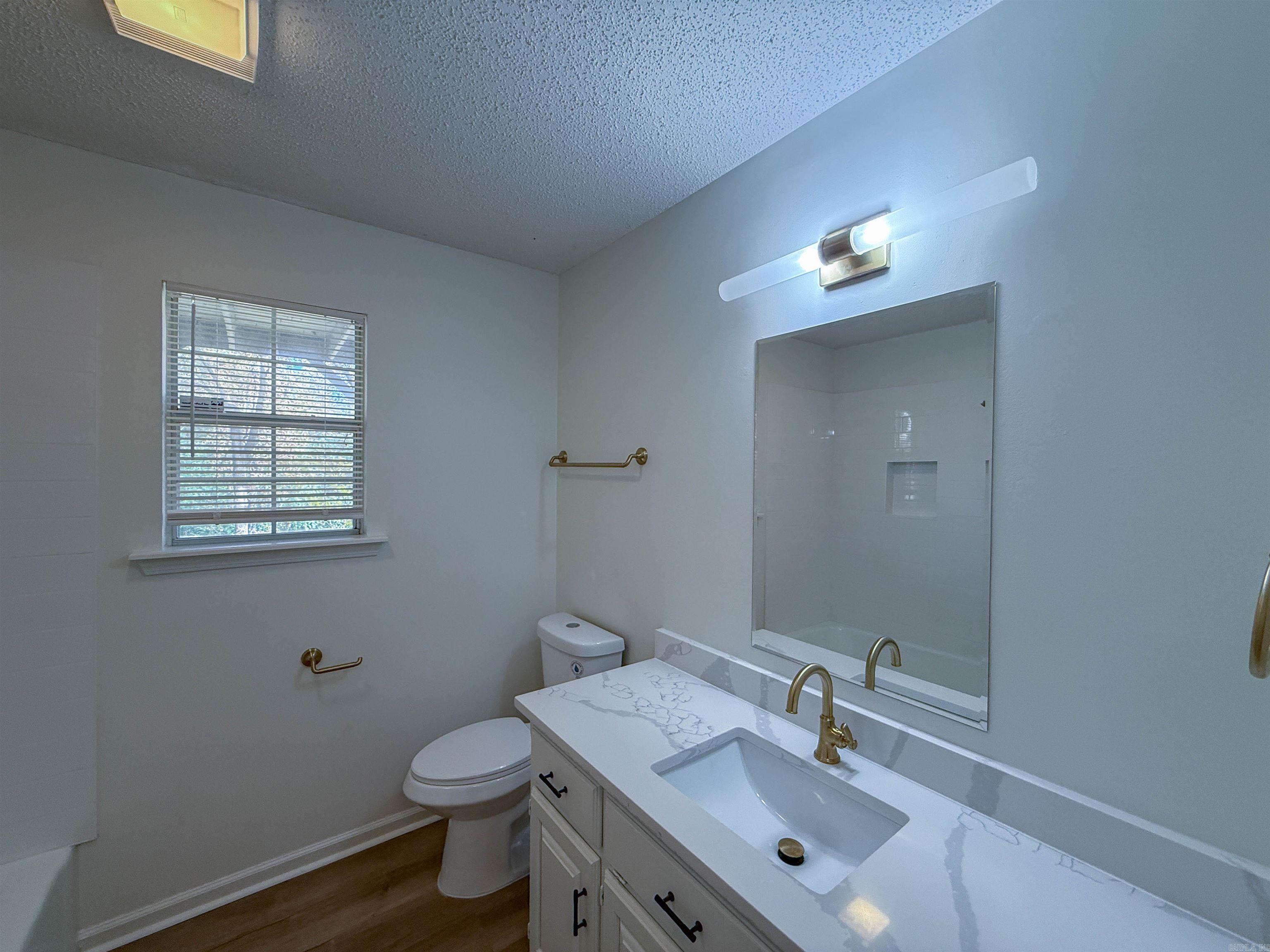 11706 Shady Creek Dr  Little Rock, AR