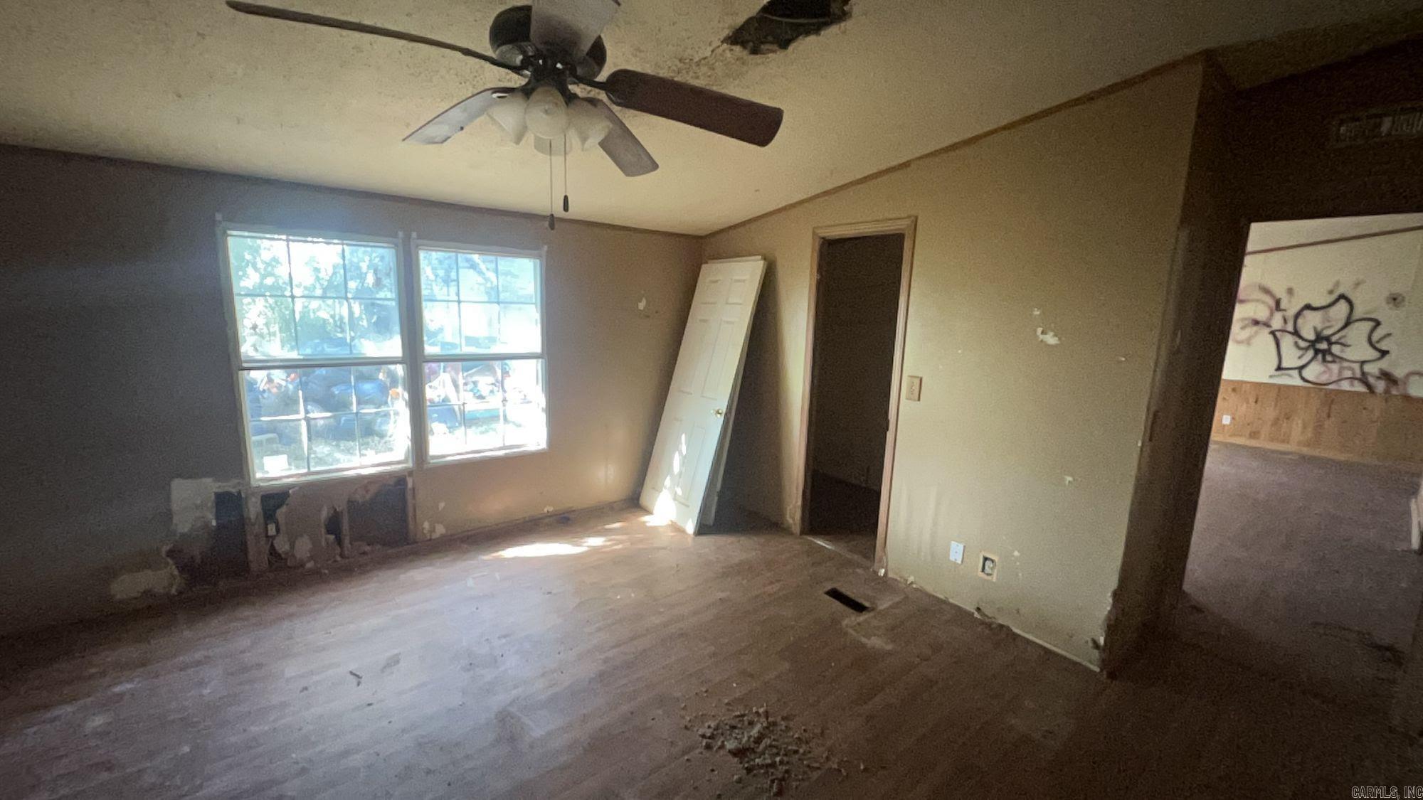 210 E San Francisco Ave  Black Oak, AR