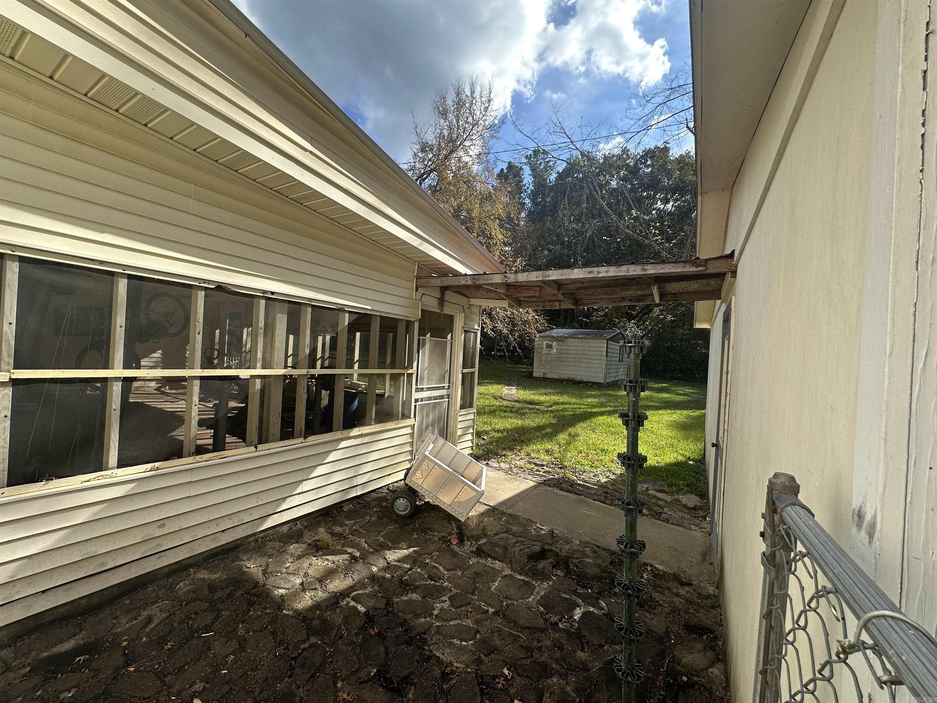 309 Arizona  Star City, AR