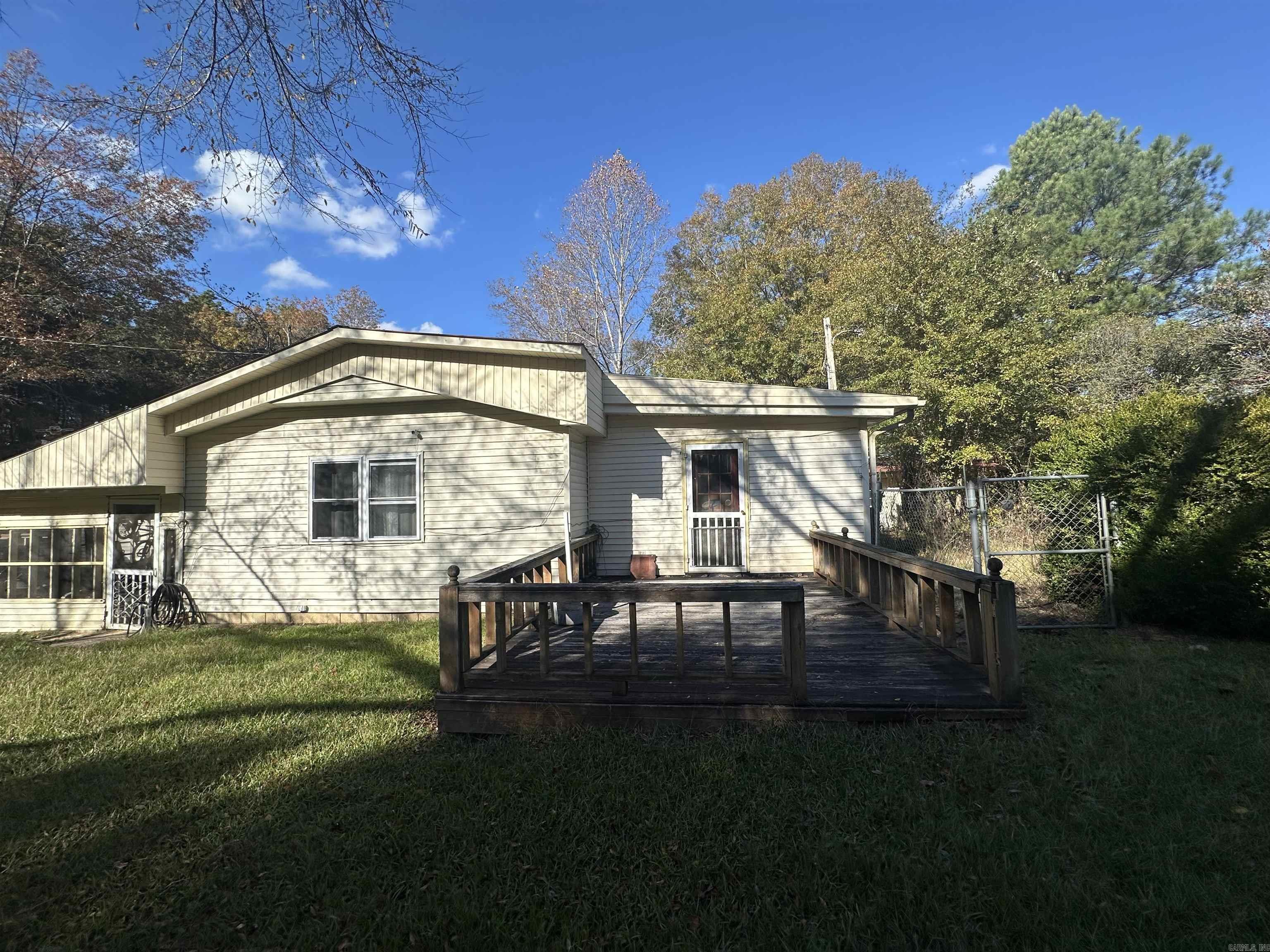 309 Arizona  Star City, AR