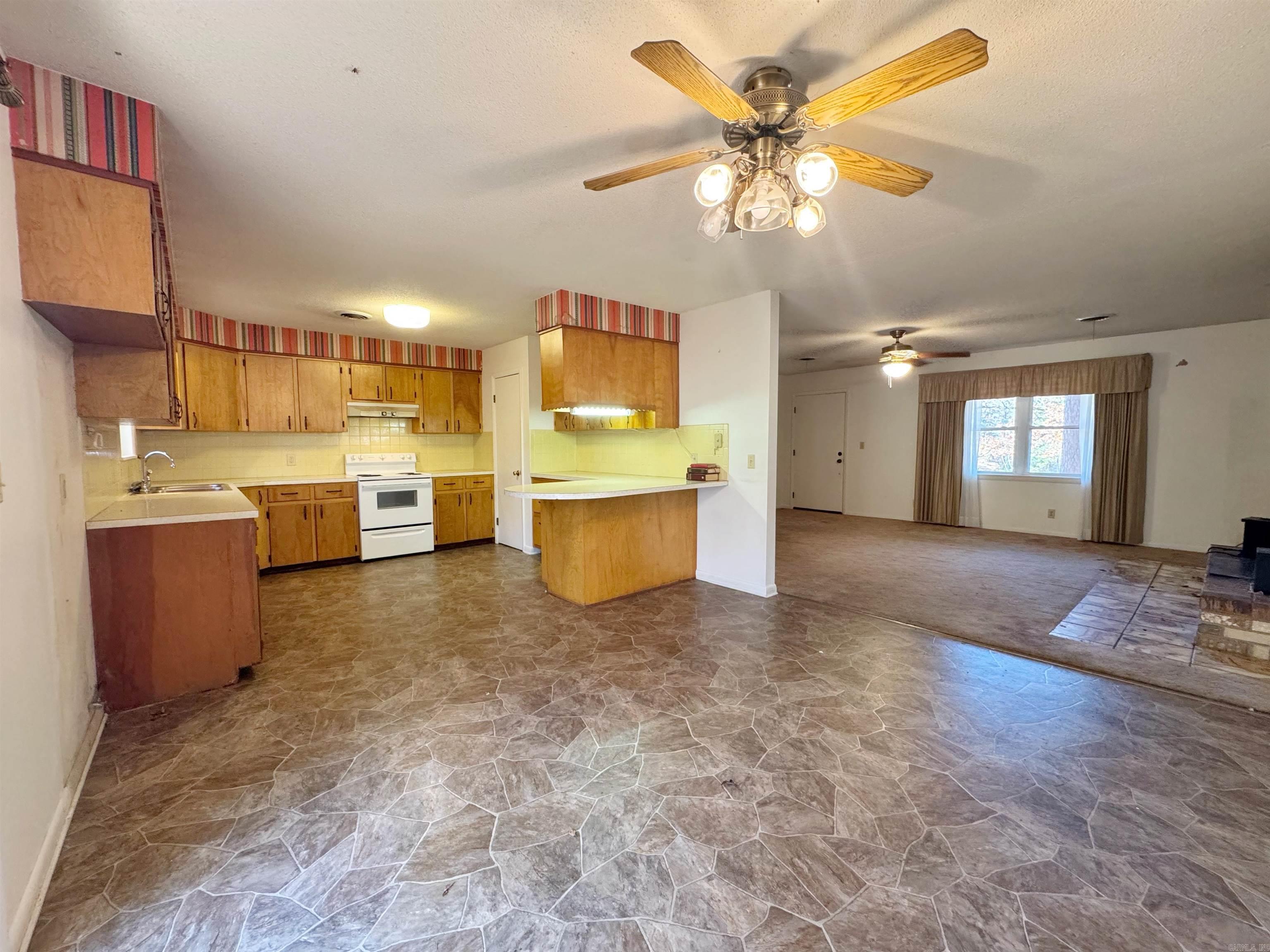 147 Memory  Clinton, AR