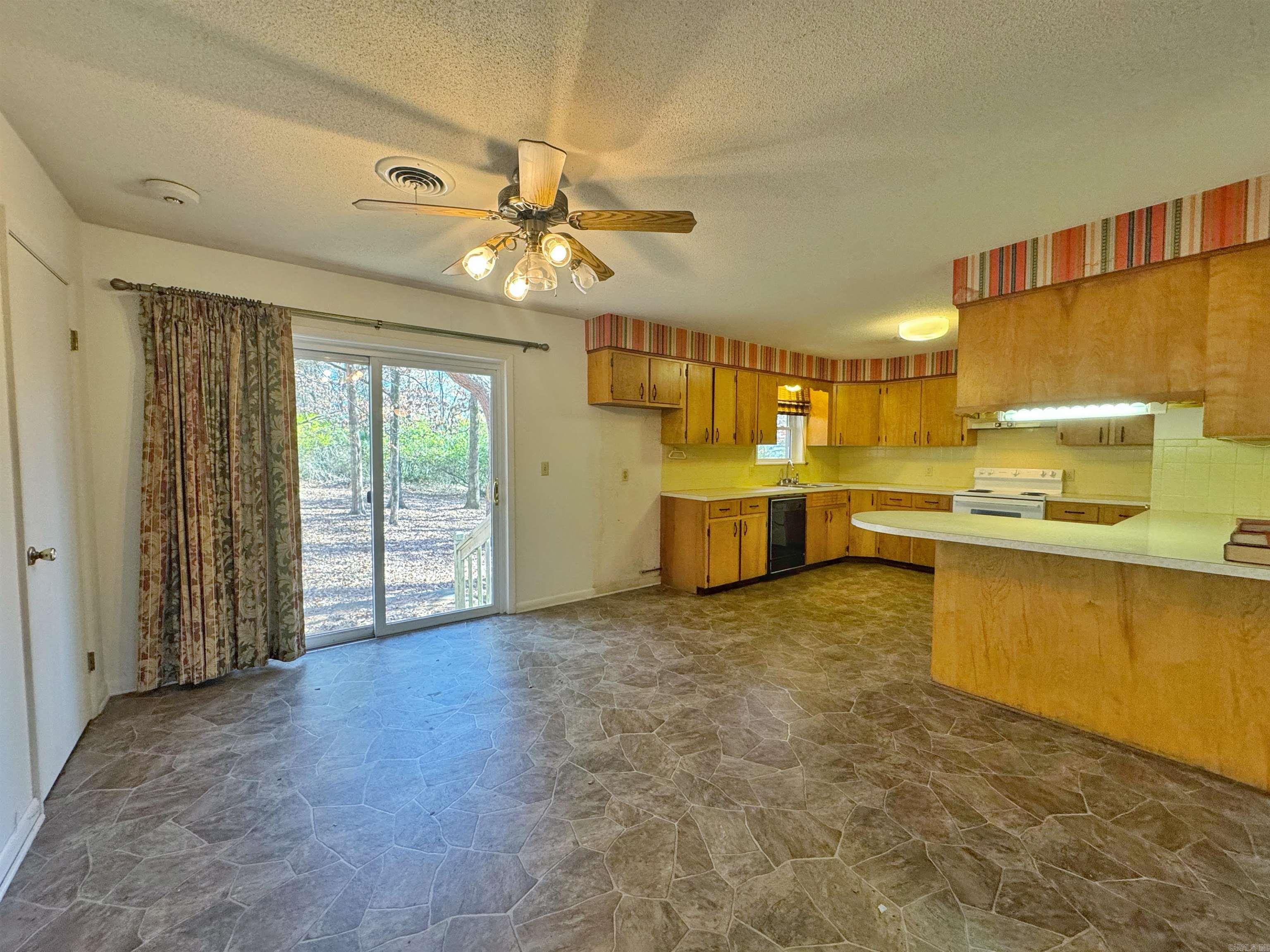 147 Memory  Clinton, AR