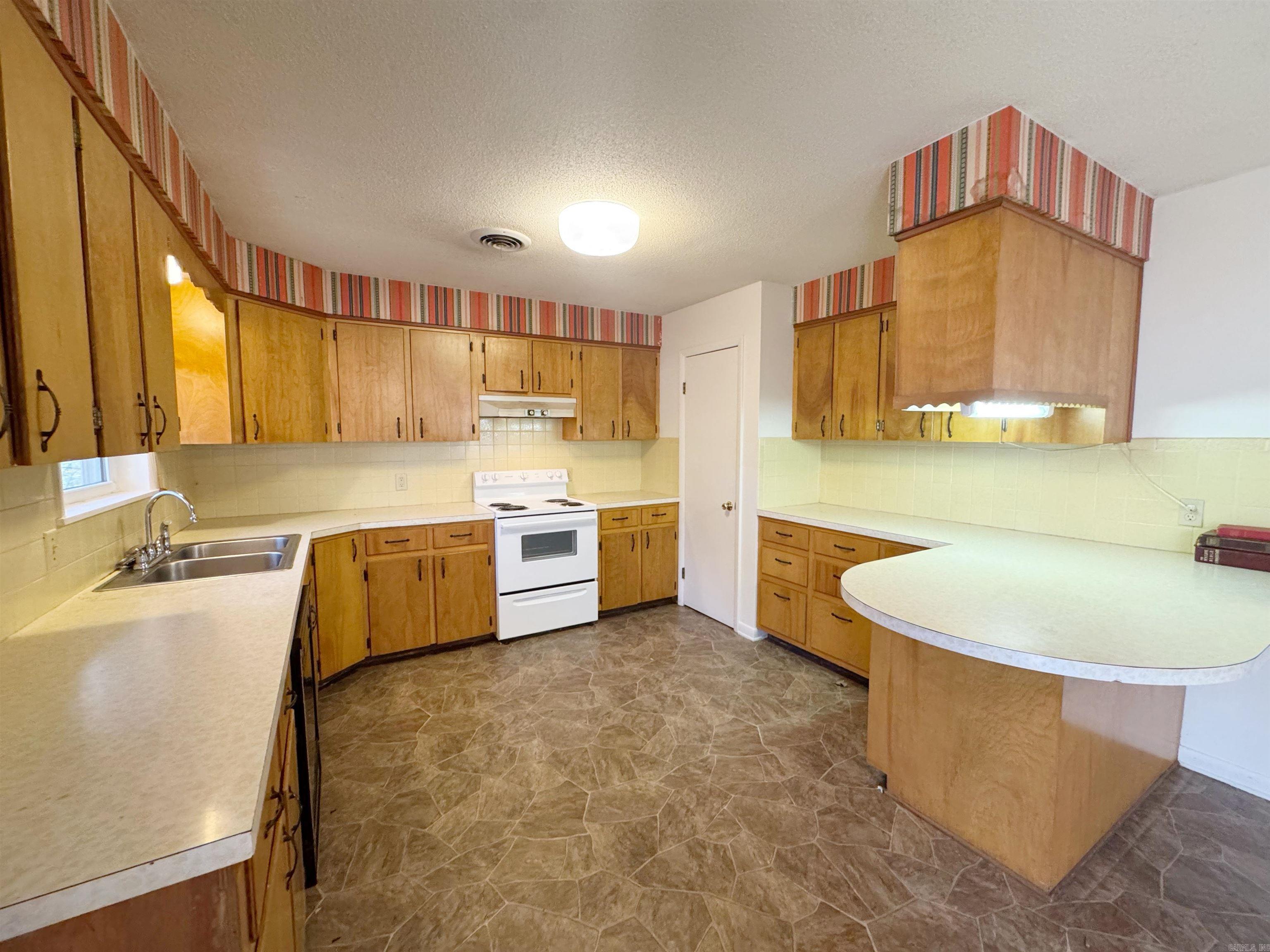 147 Memory  Clinton, AR