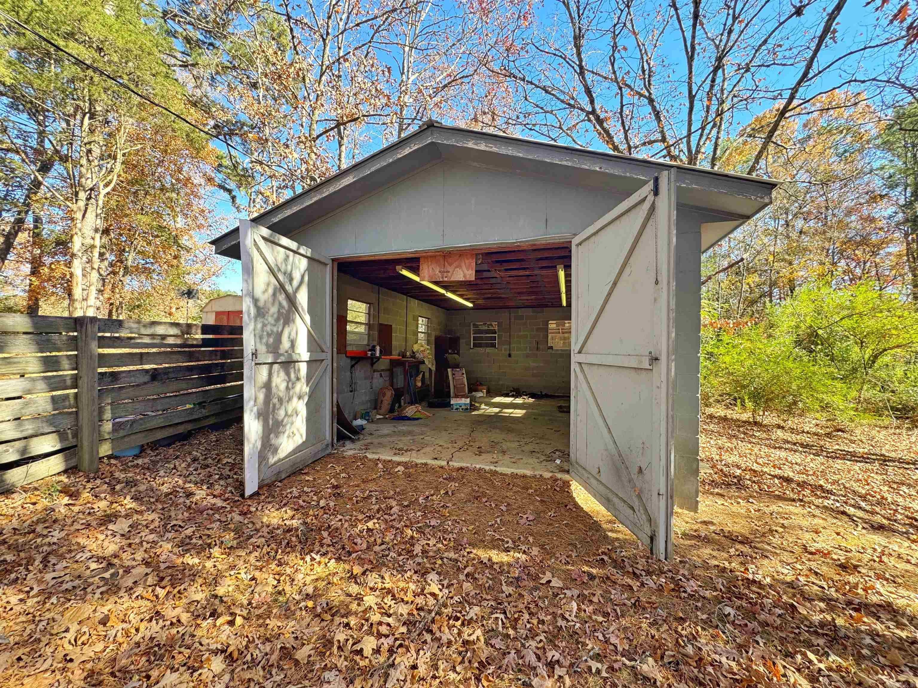 147 Memory  Clinton, AR