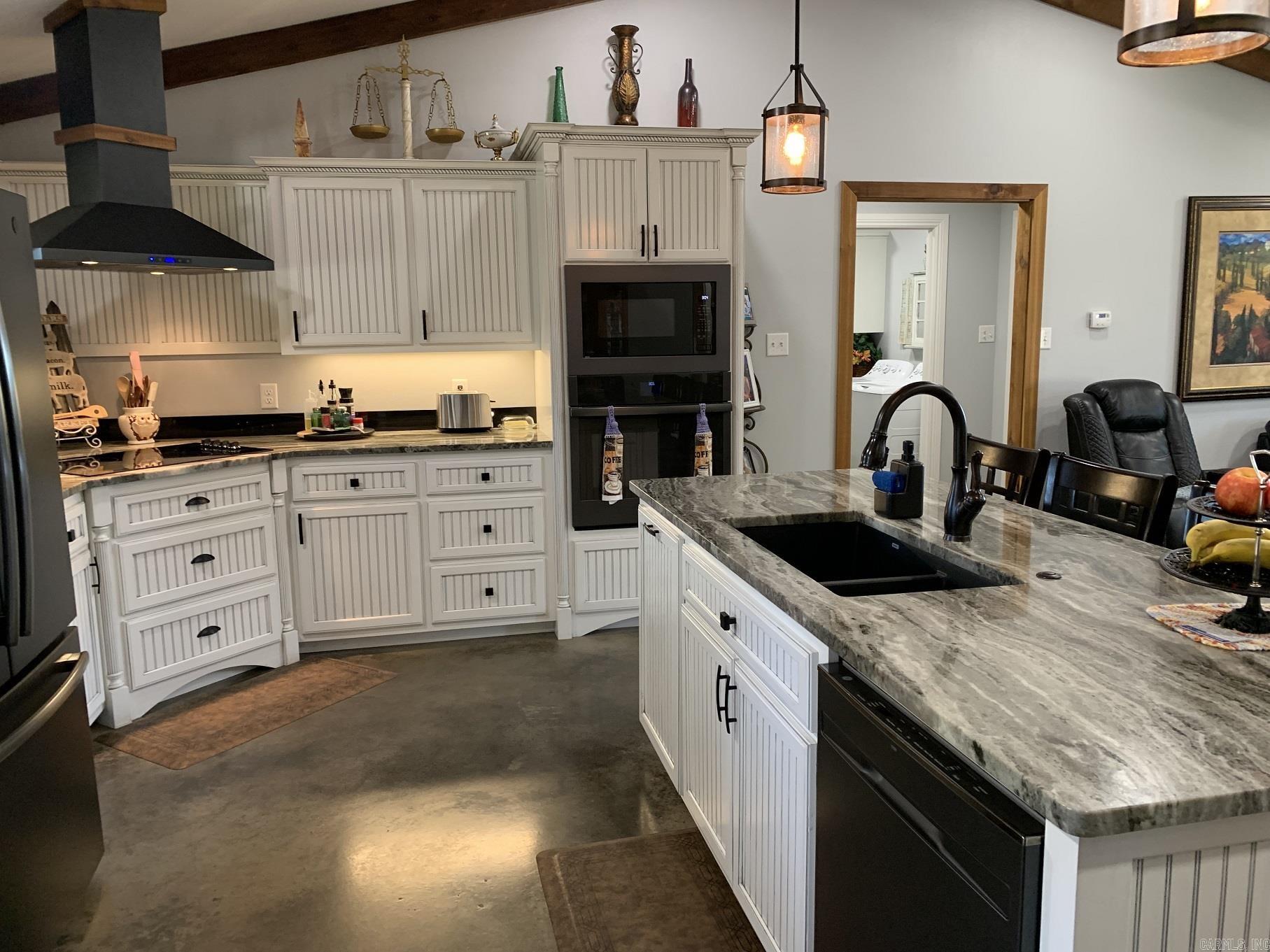 1544 Sweeden  Russellville, AR