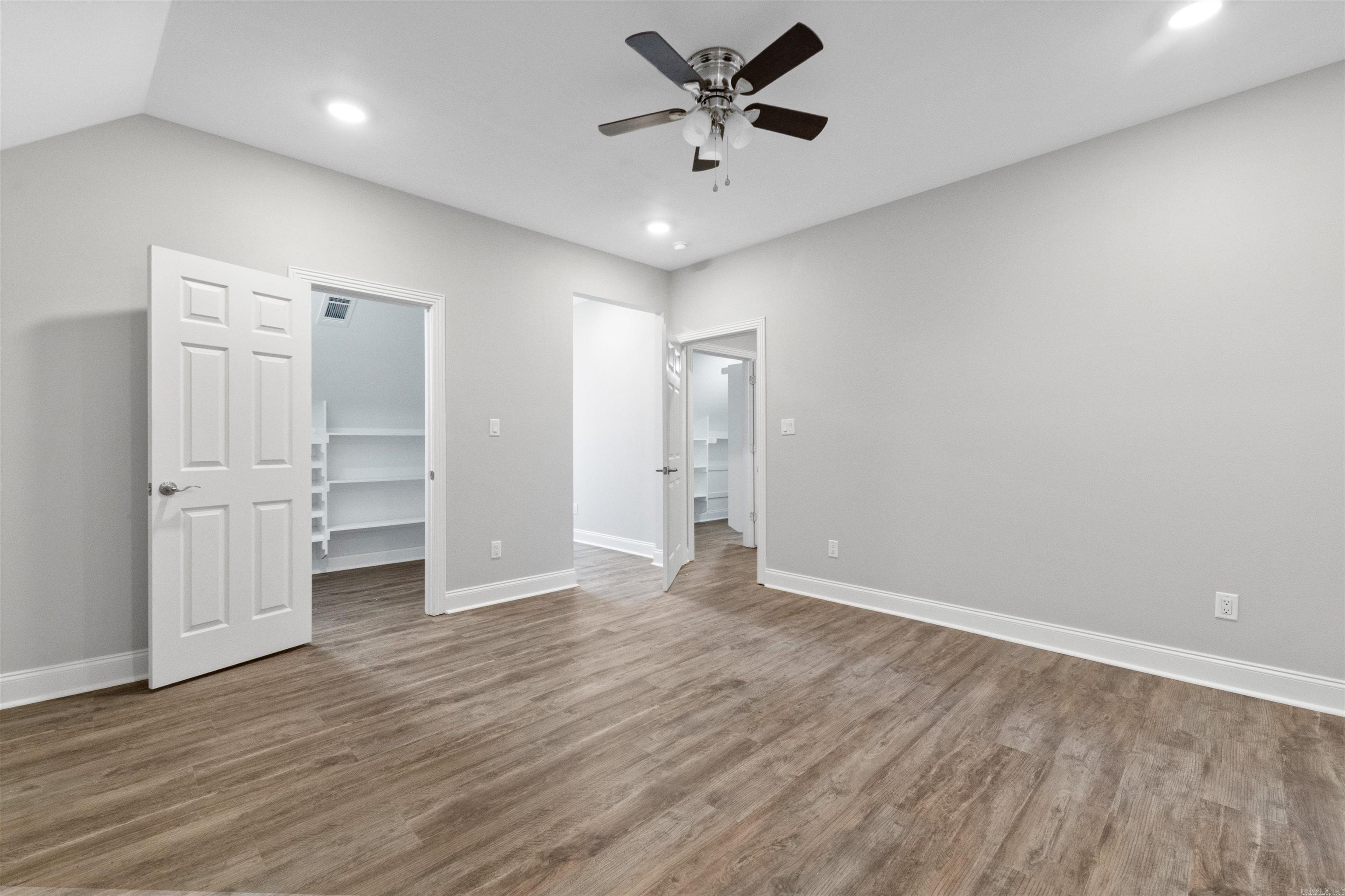 7926 S Shoreline  Benton, AR