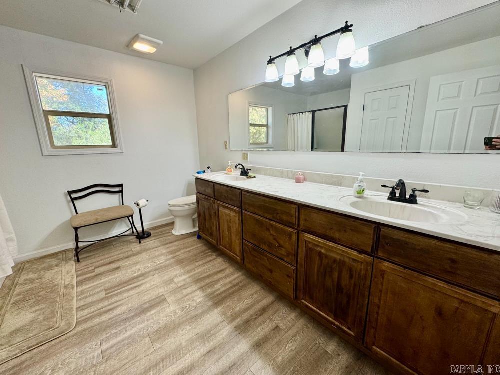 8043 Holly Mountain  Clinton, AR