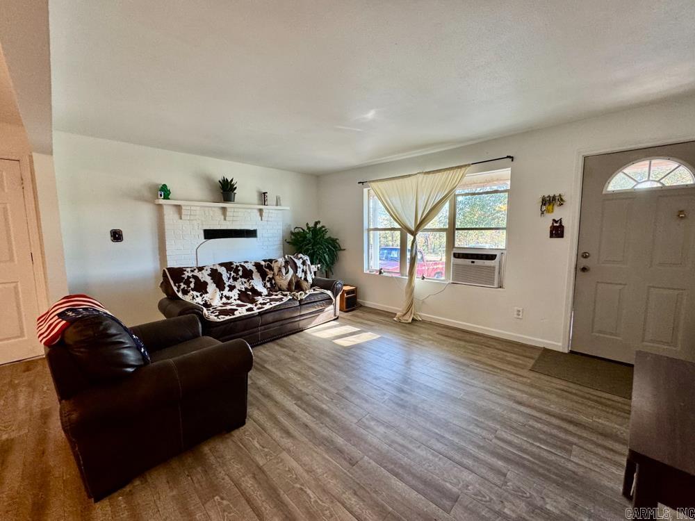 8043 Holly Mountain  Clinton, AR