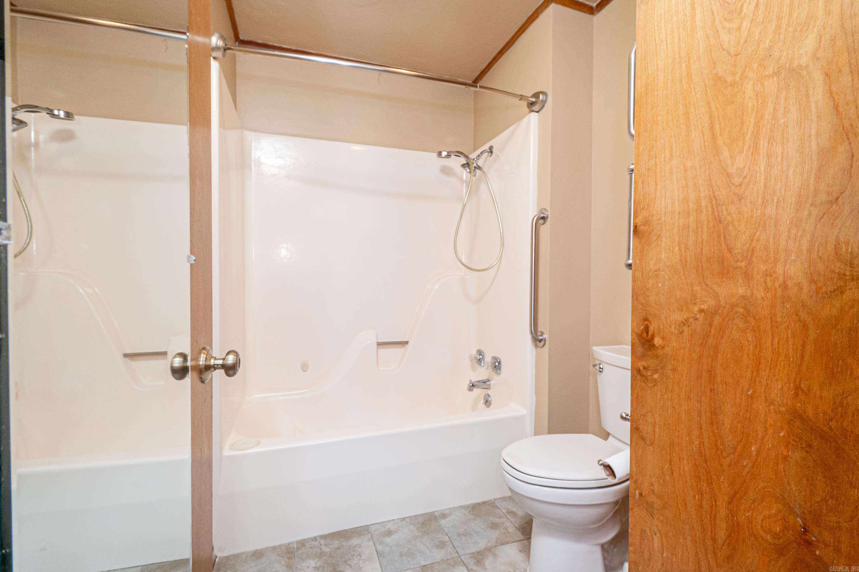 2010 W Oak St  El Dorado, AR