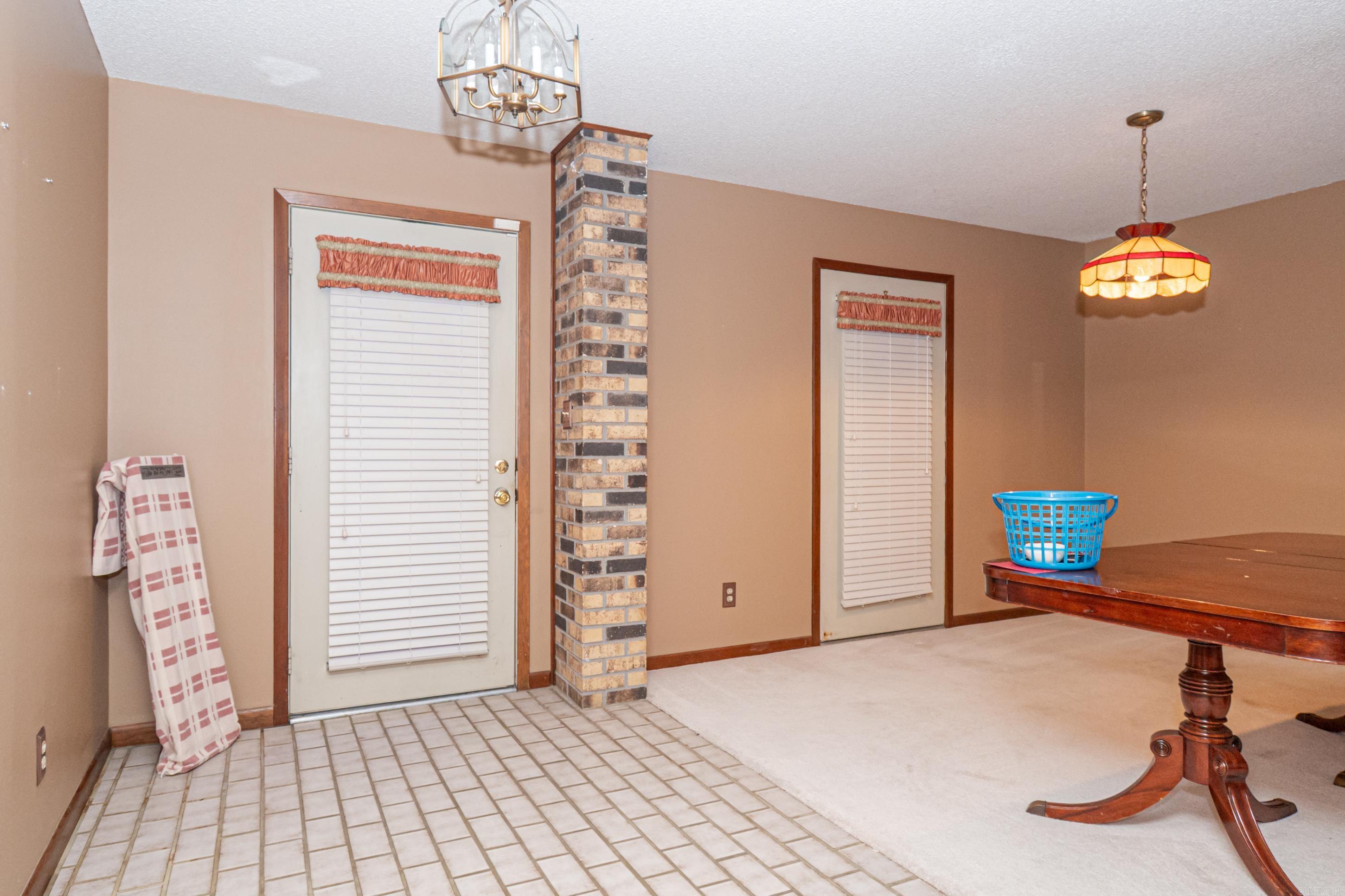 2010 W Oak St  El Dorado, AR