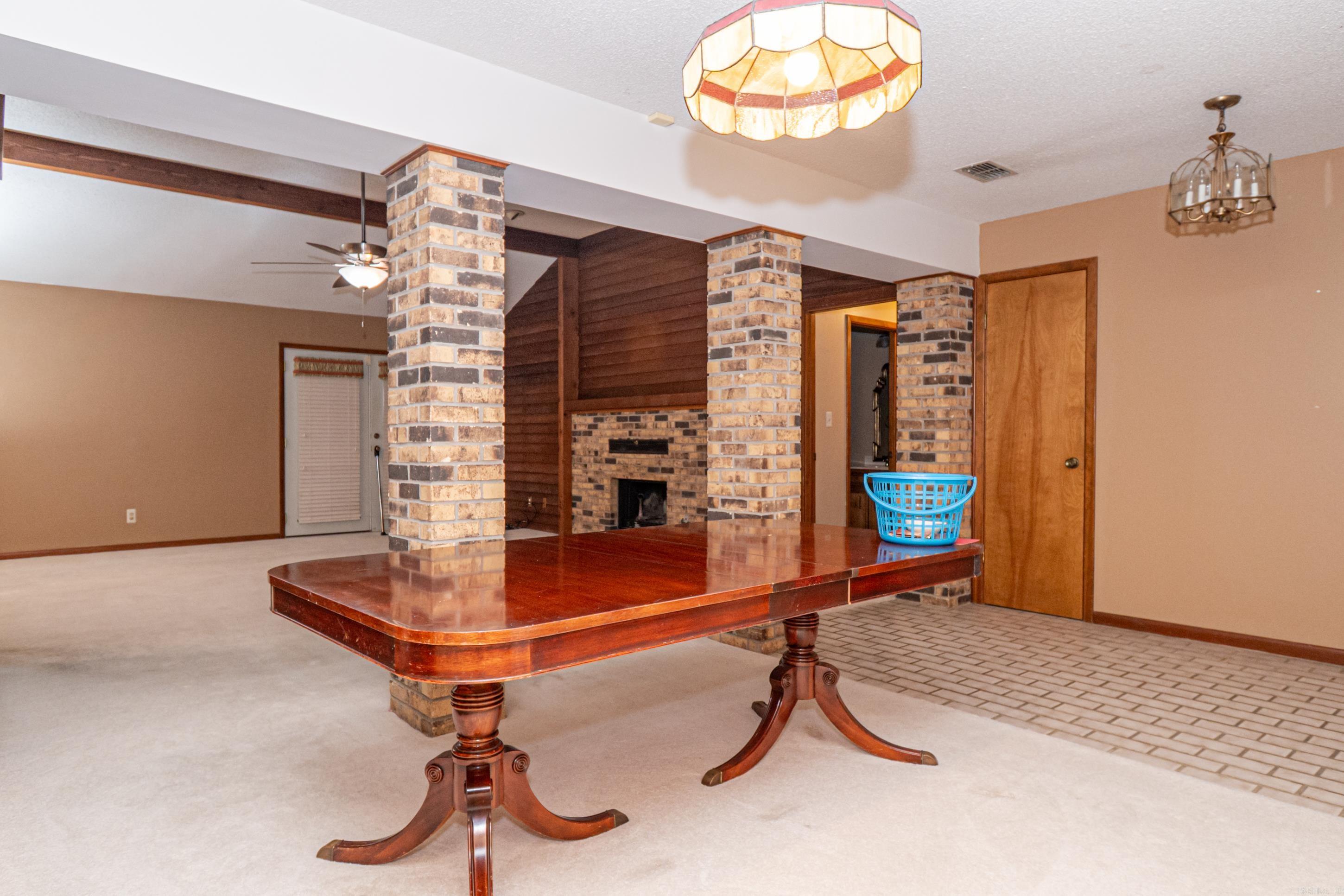 2010 W Oak St  El Dorado, AR